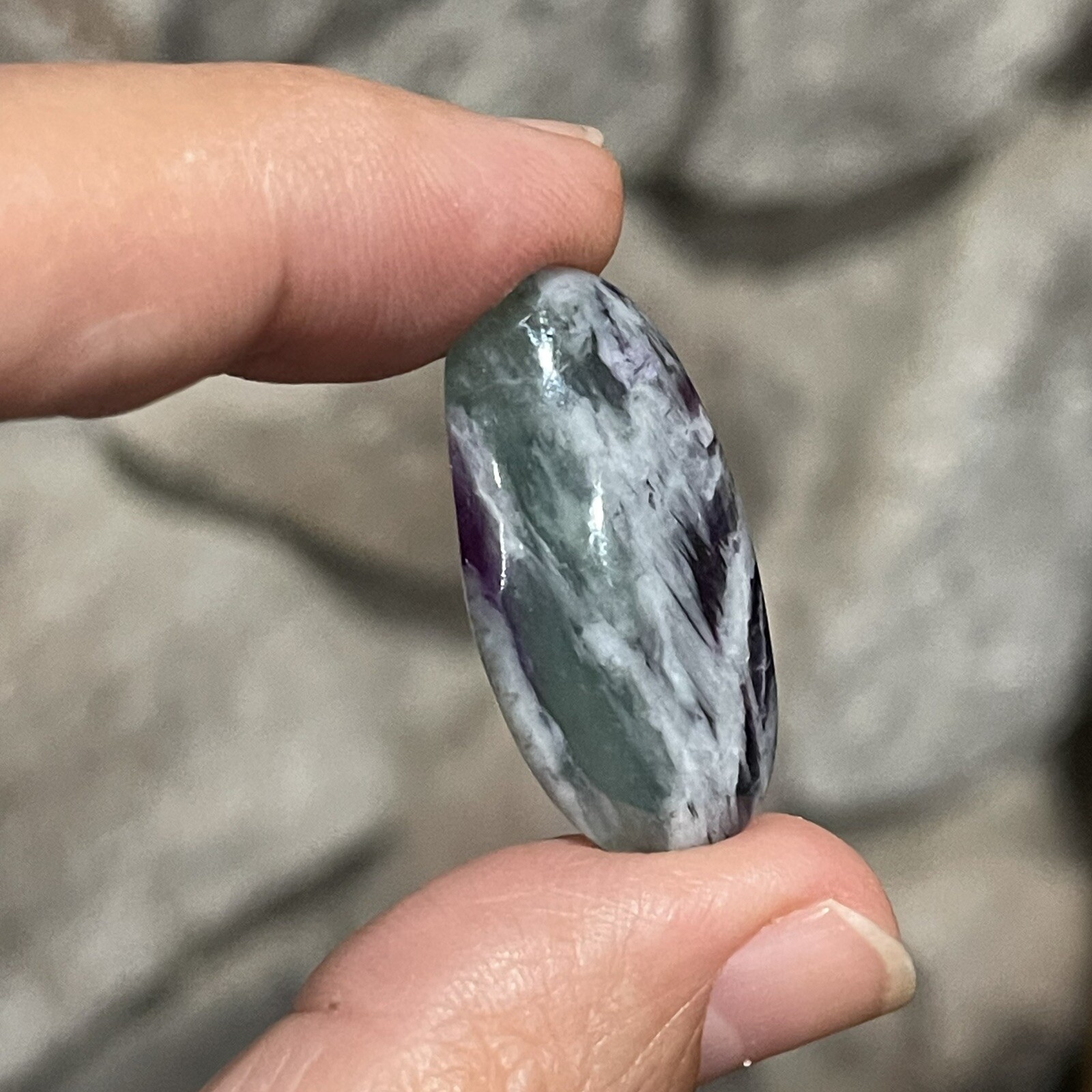 31×15.4×5.3mm Green Purple Turkish Oval Kammererite Cabochon Loose Gemstone