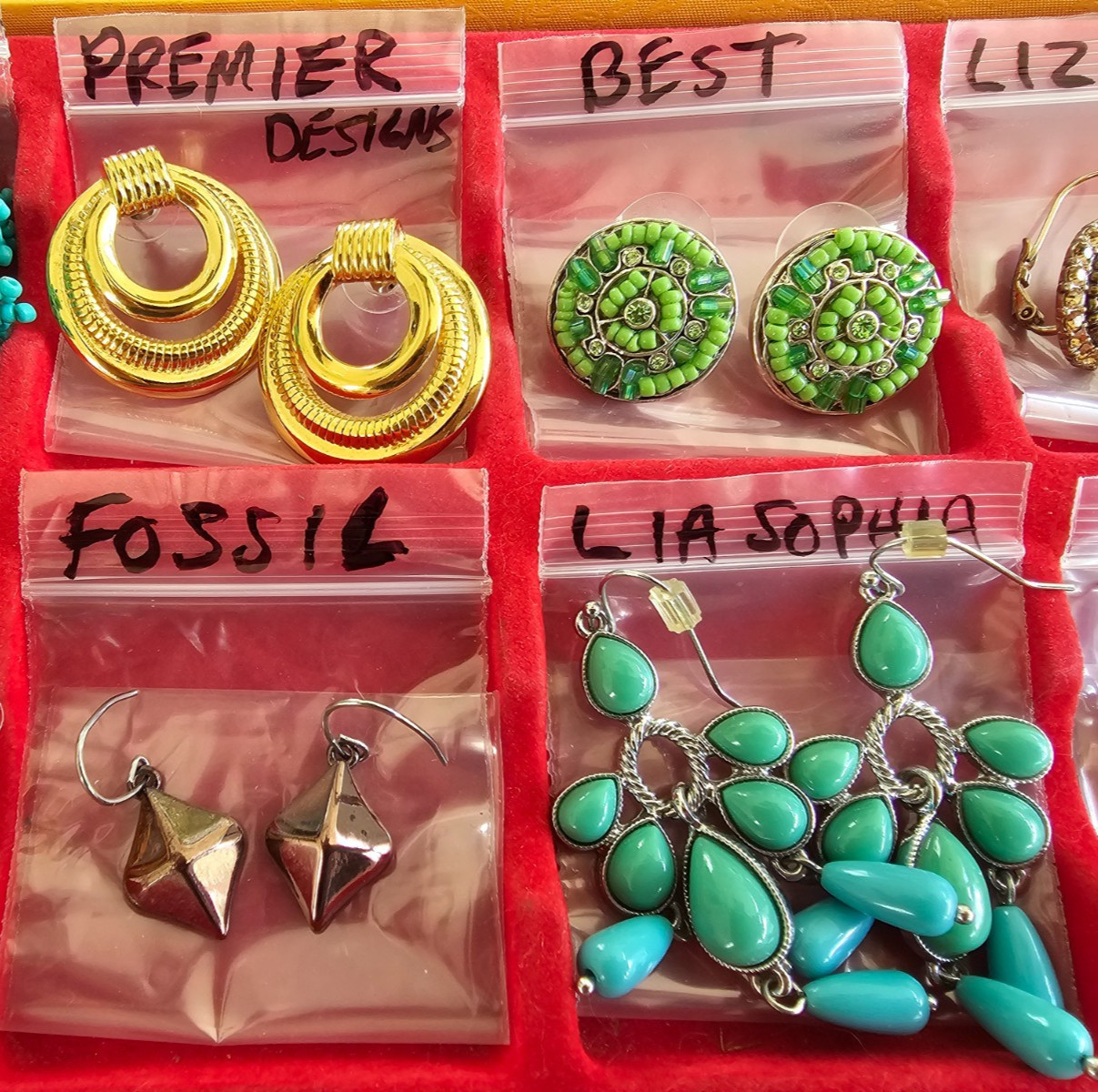 ALL SIGNED 32 Pair Earring lot Kendra Scott, Givenchy LCI AK, DKNY, Monet 1928+