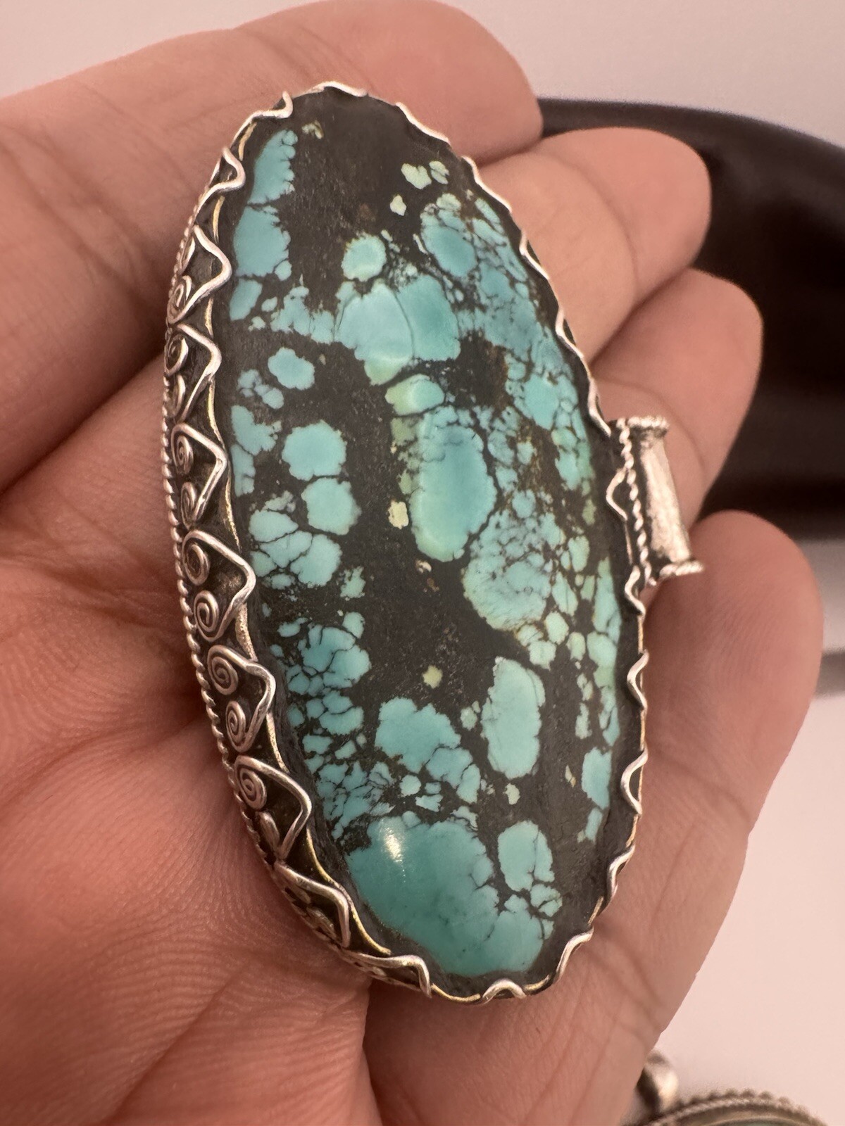 Spiderweb Turquoise Natural 24.8g (32.38×64.20×5.46) Vantage Pendant S00018