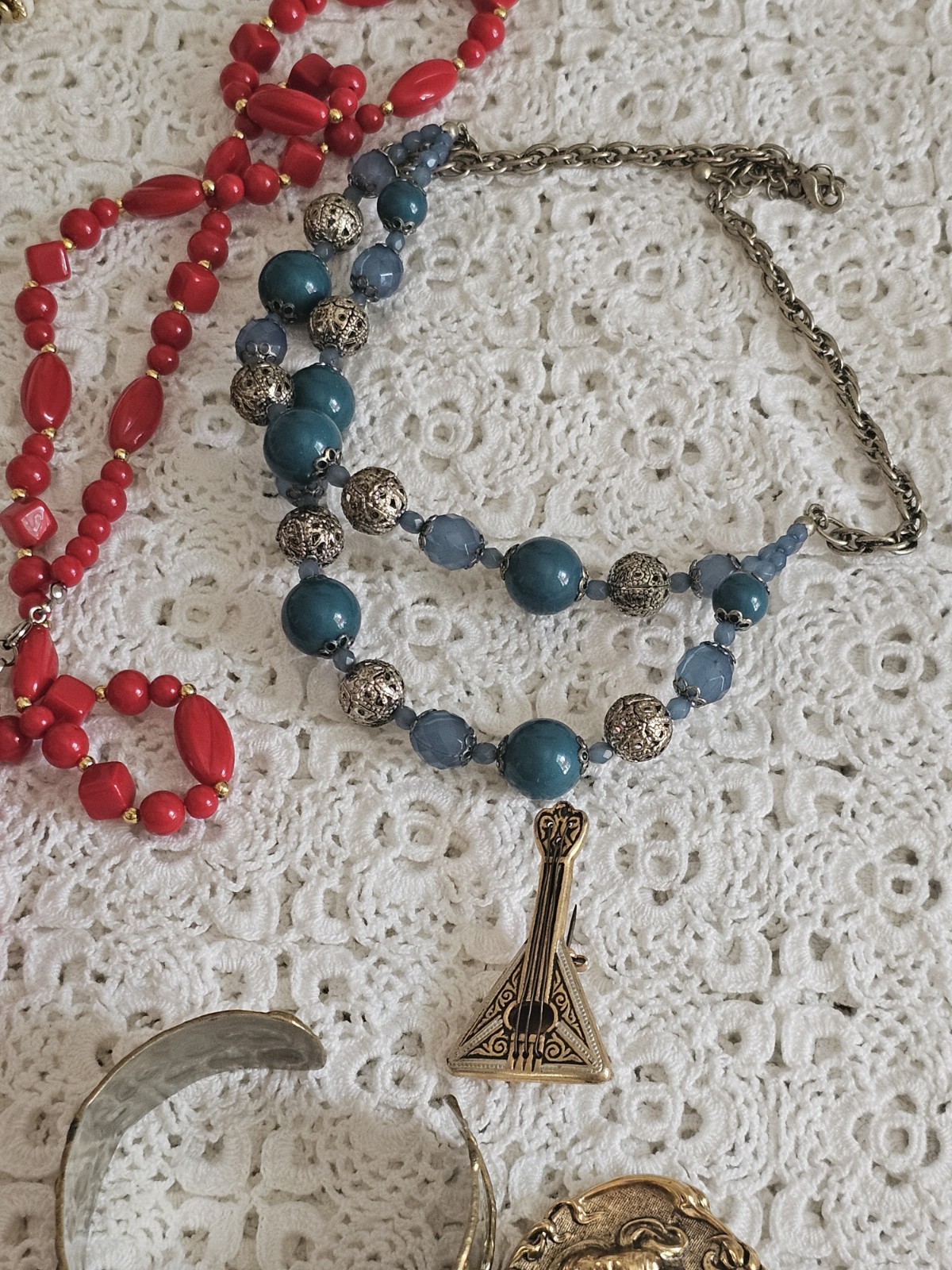 Vintage Costume Jewelry Bundle – 12 Pcs.