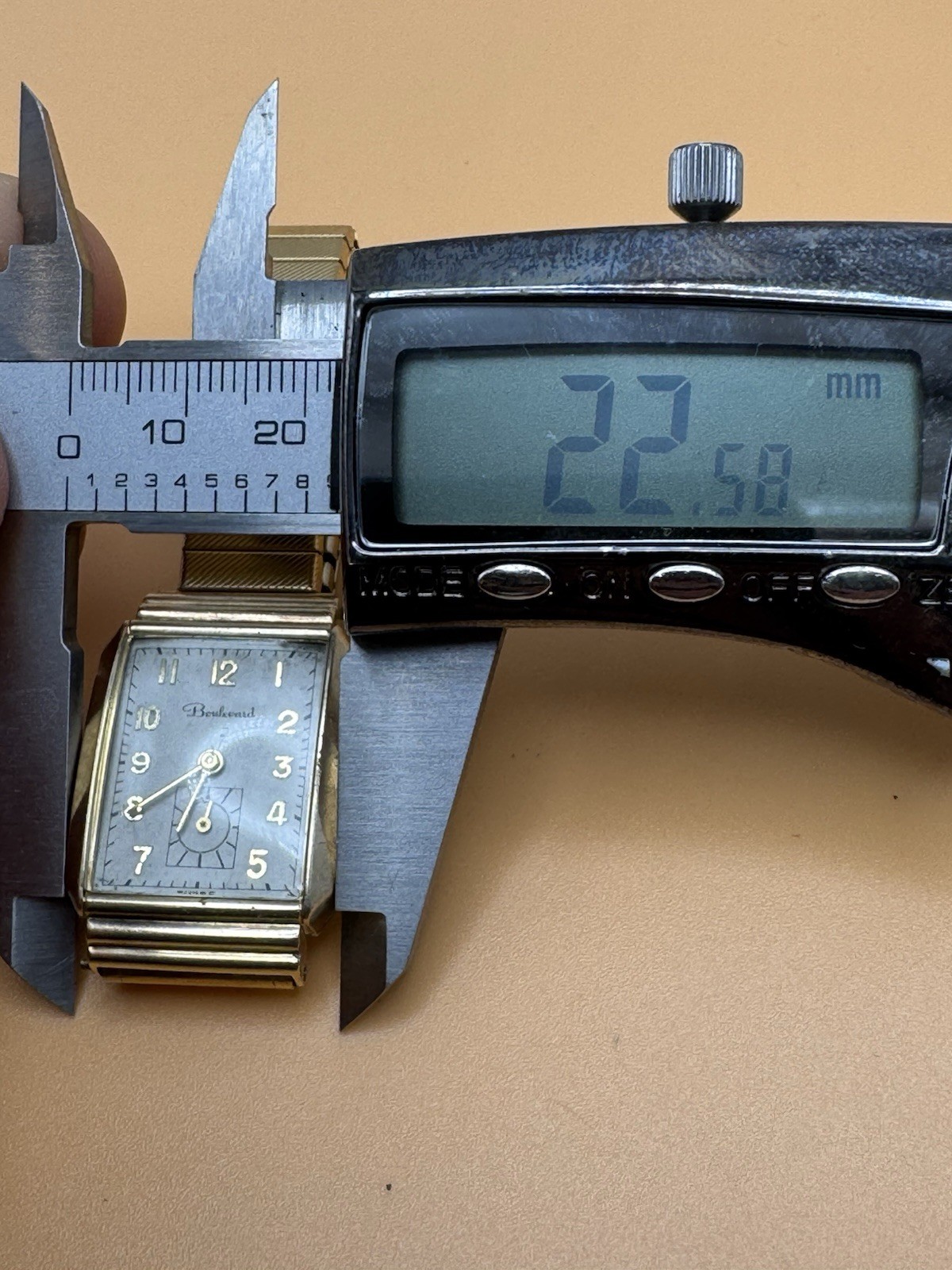 Boulevard Vintage Tank Watch RUNS 17J SELLING AS IS 22.5mm 10 GF