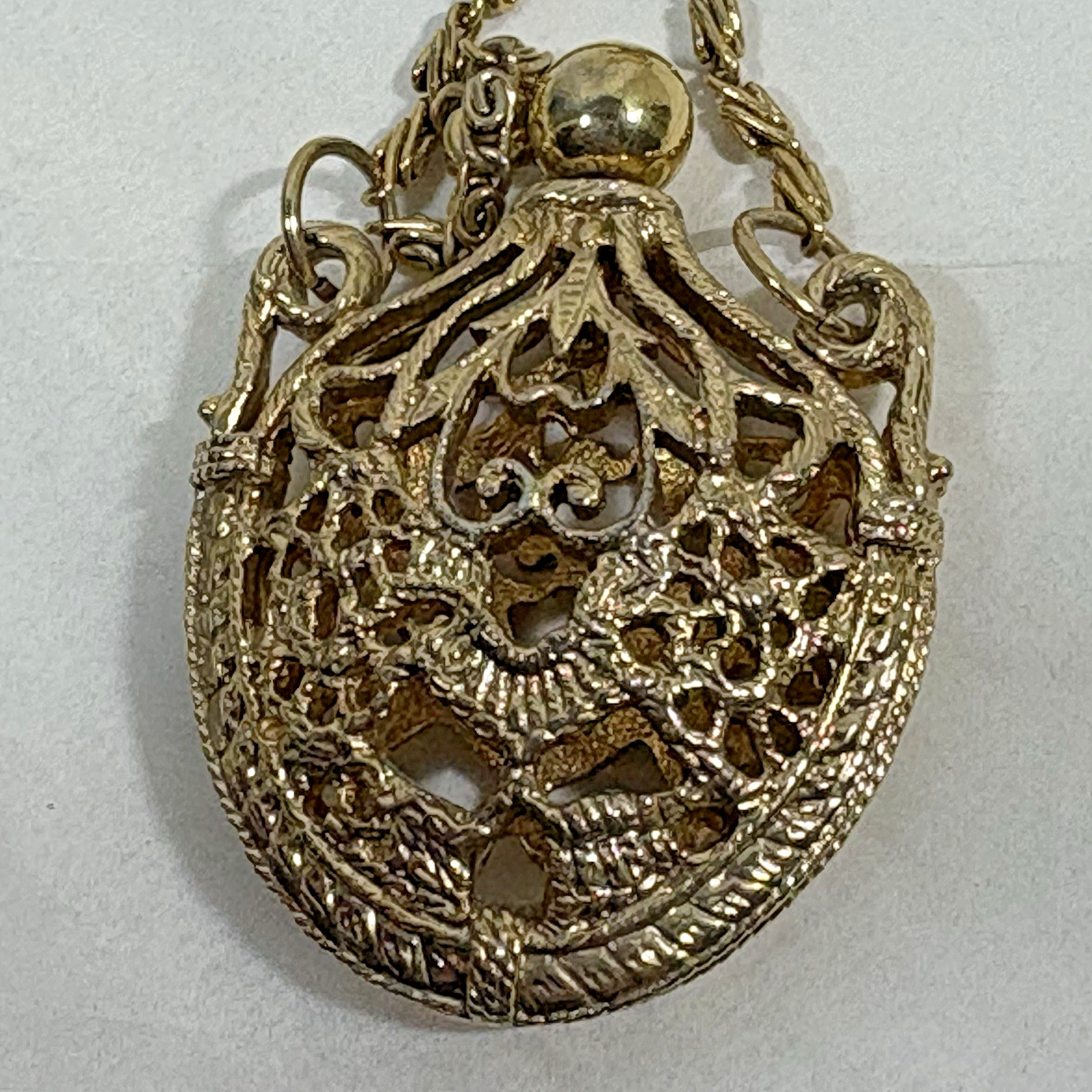 1928 Brand Art Nouveau Style Filigree Poison Flask Pendant Necklace Gold Tn 26″