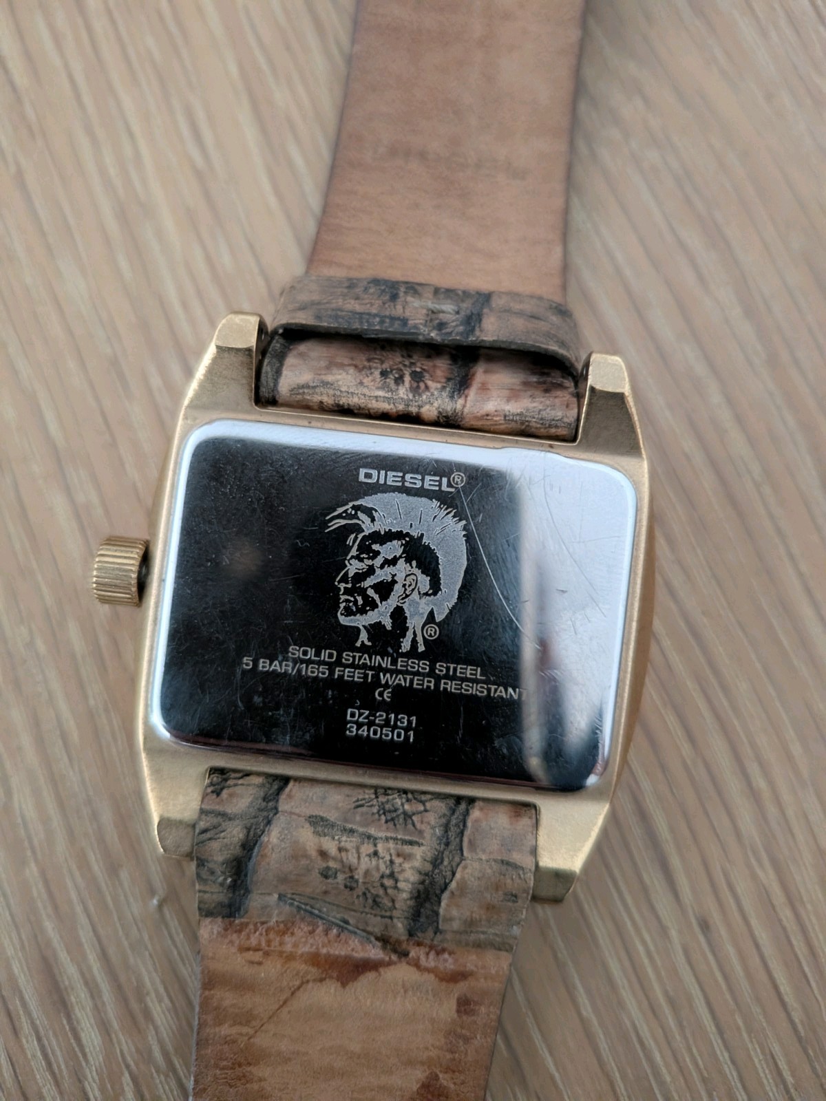 Diesel DZ-2131 Men’s Quartz Watch – Rare