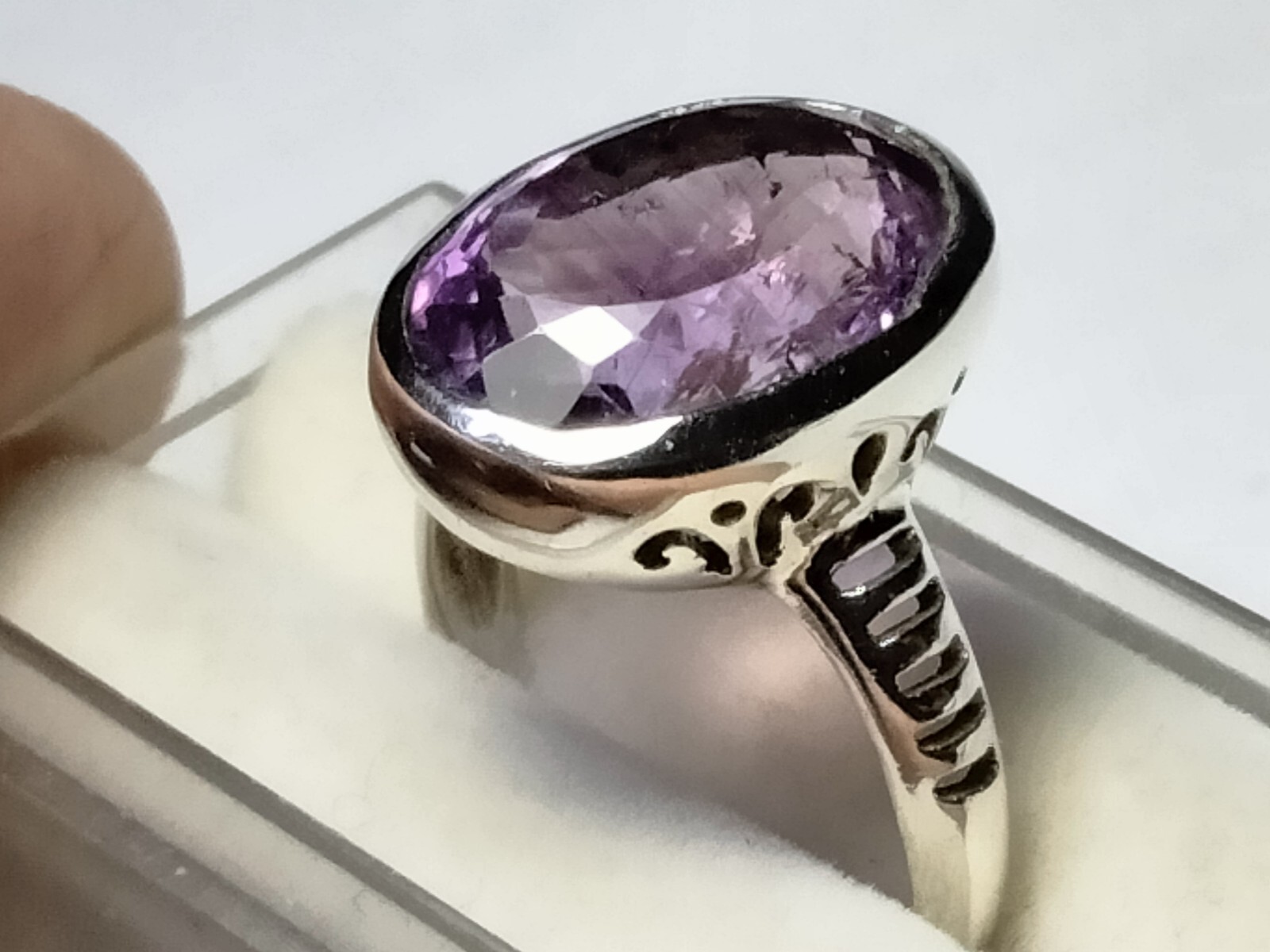 AESTHETIC NATURAL AMETHYST IN .925 STERLING SILVER RING IN SIZE 8.75-9.0