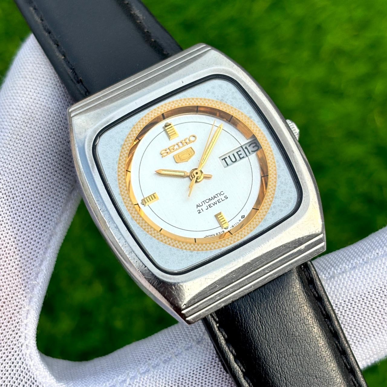 Vintage Seiko 5 Dress Formal Automatic Japan Made Men’s Watch 6319-6080