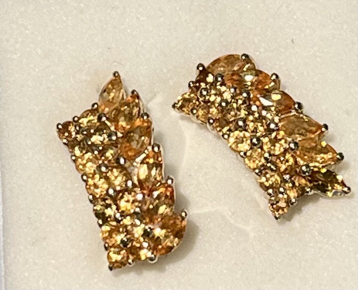 10K Gold Earrings With 40 Total Citrines, Post, 2.22gr, 11/16”L Vintage Estate