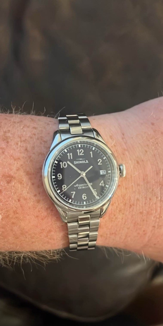 Shinola Runwell 38mm Navy Dial Quartz Date Stainless Steel Bracelet 50m