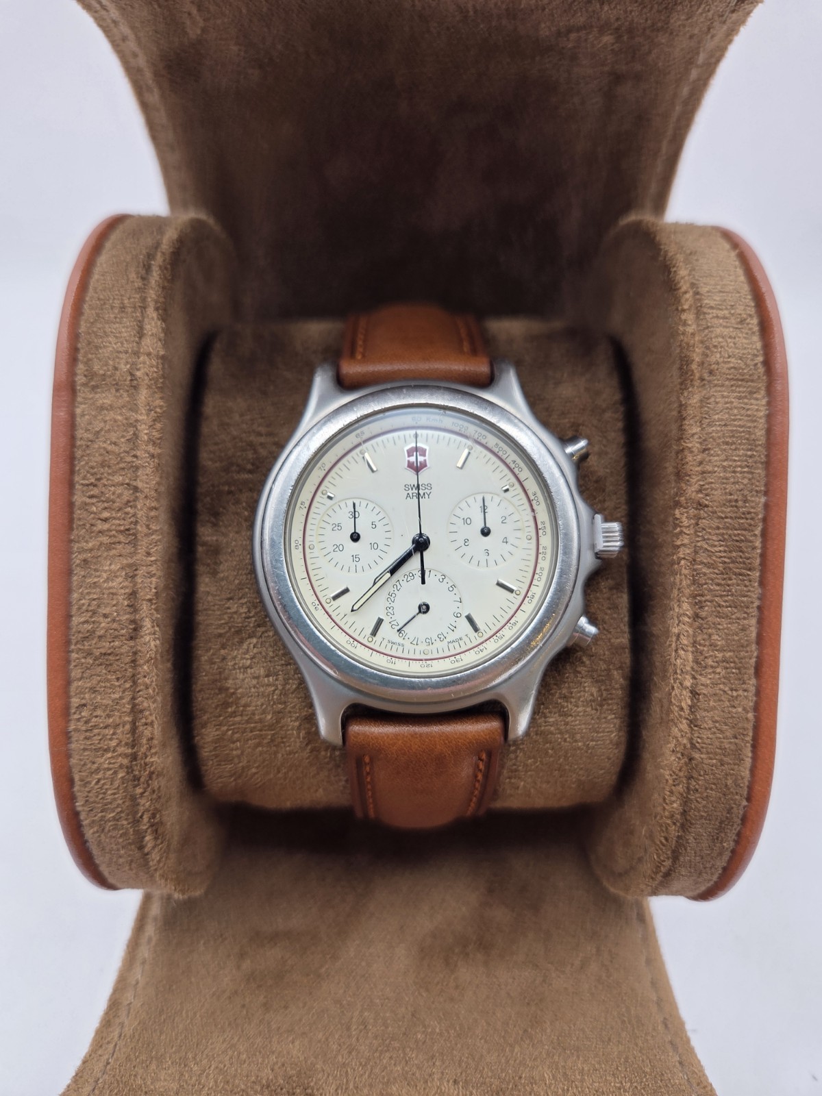 Vintage Victornox Swiss Army Officers Flyback Chronograph Mens Watch & Roll/Case