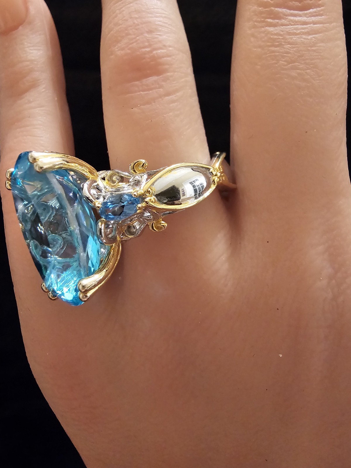 Gems en Vogue 20×13 mm Paraiba color Blue Topaz Oval Cut Ring Sterling Silver