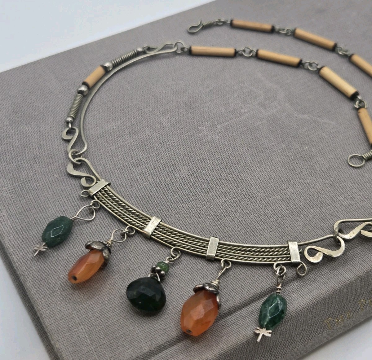 Southwest Style Natural Stone Choker Necklace Porcupine Quill Bugle Beads 17″
