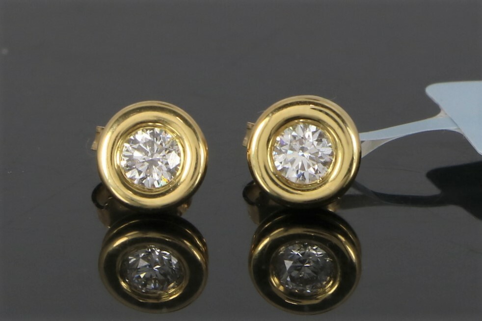 $3,100 Scott Kay 18K Yellow Gold 0.50ct Bezel Set Round Diamond Stud Earrings