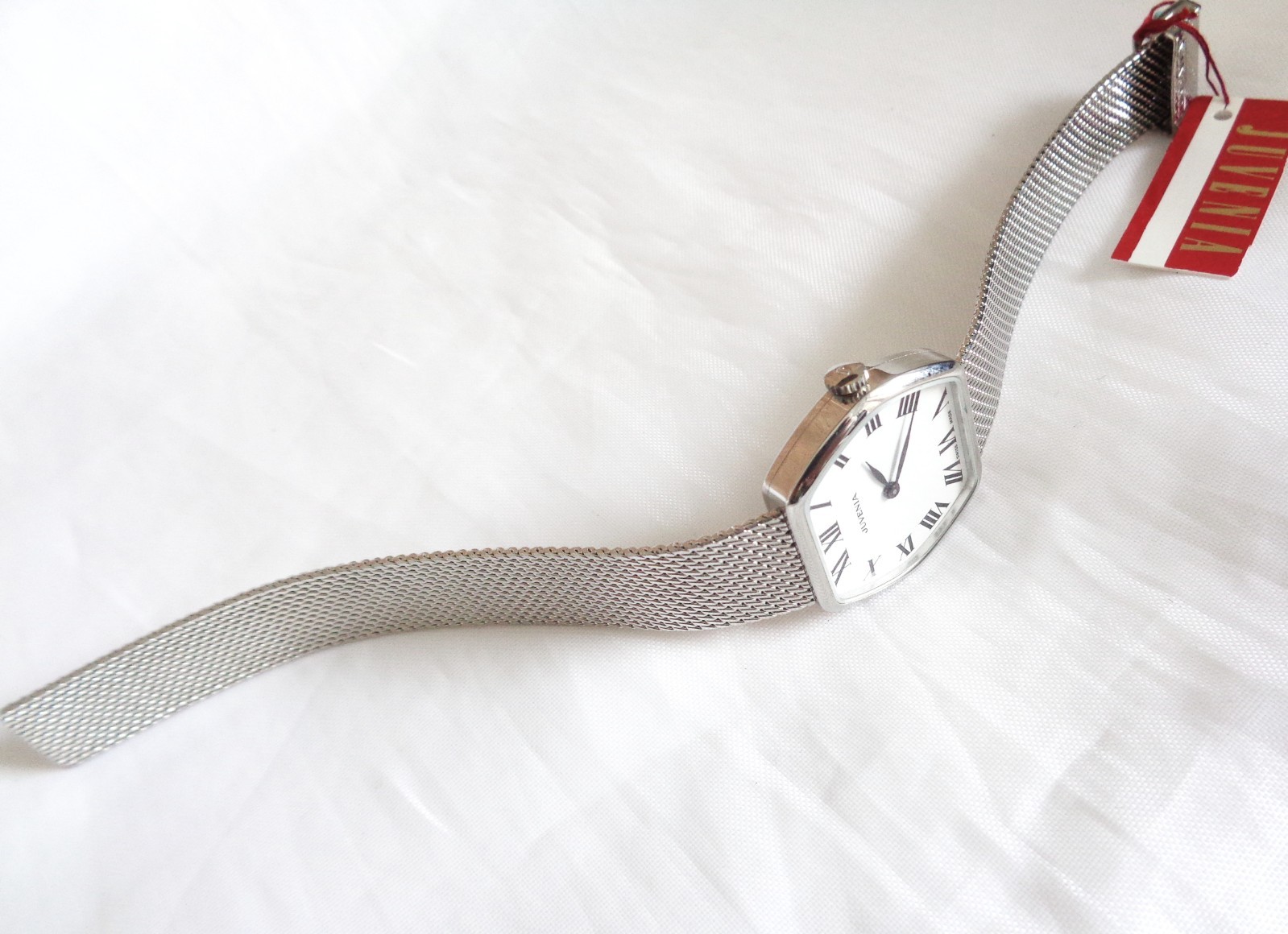 Vintage Juvenia Winding Stainless Steel Ladies Watch Ref 9107X-BA Swiss 17J NOS