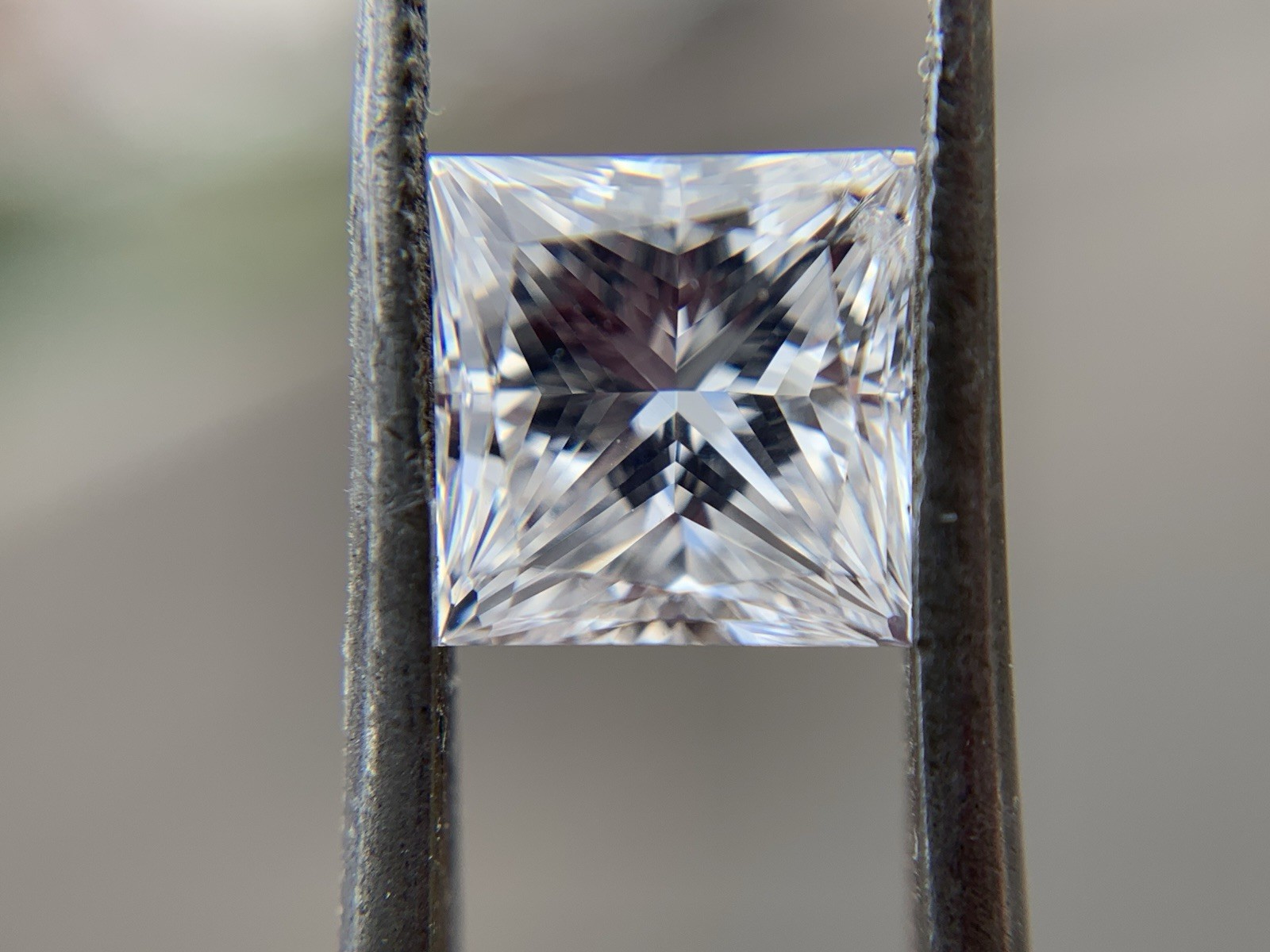 GIA 2.01 CT Princess Cut Square Modified Loose Diamond (SI2, H, Very Good/Good)