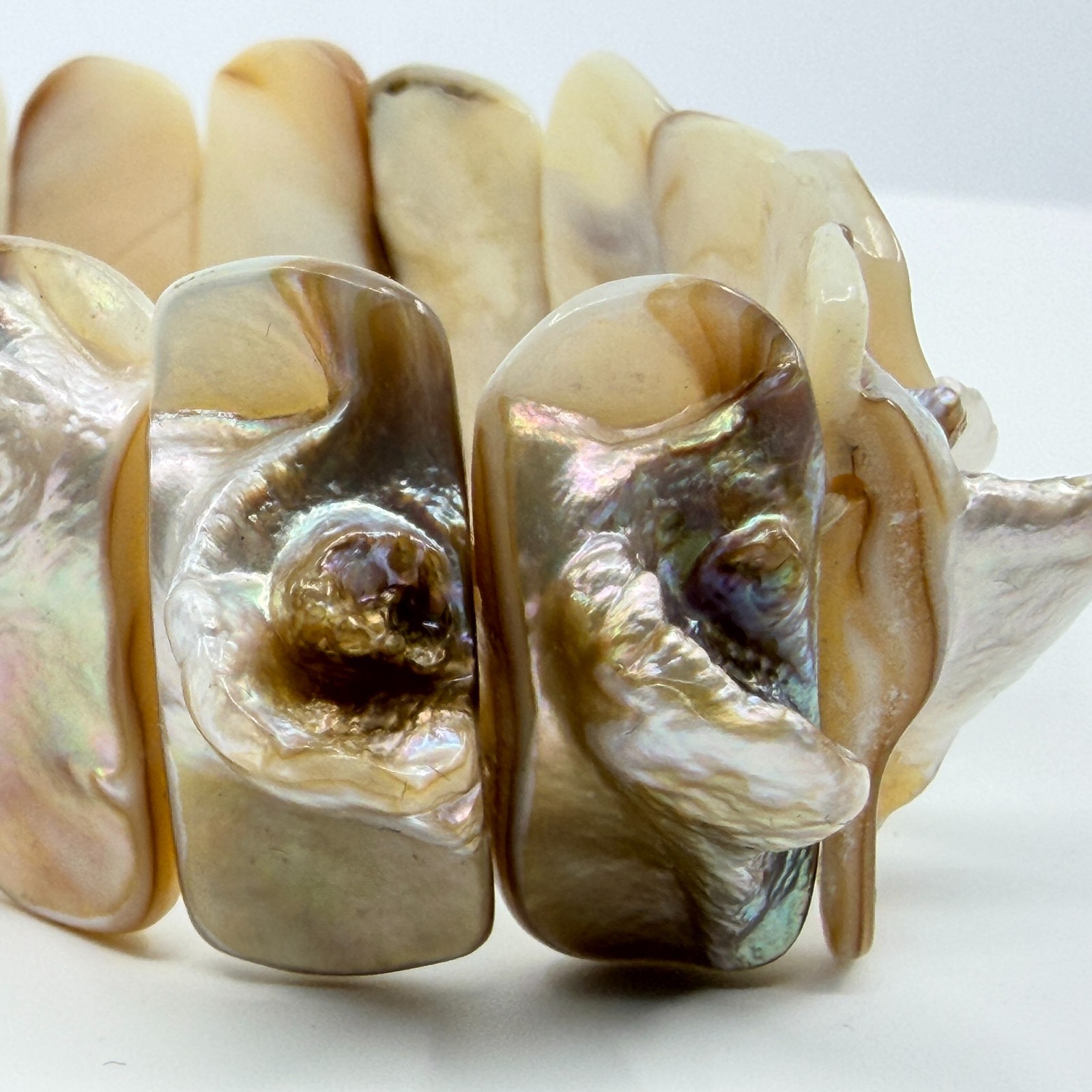 Vintage Mother of Pearl Shell Statement Bracelet Iridescent Coastal Chic Stretch