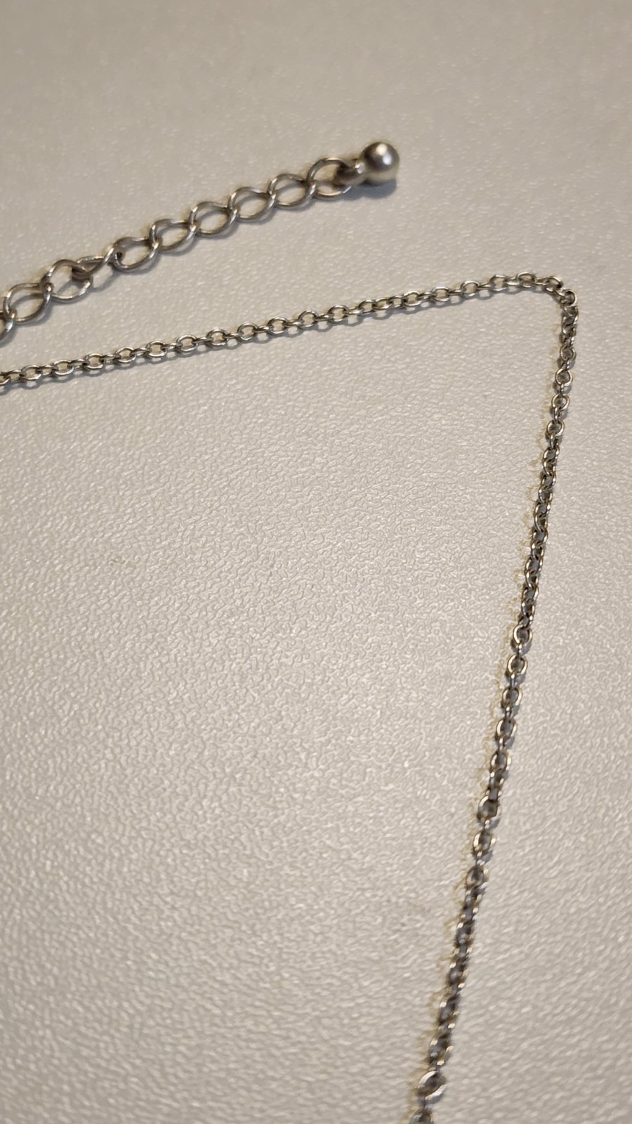 American Eagle AEO Silver Toned Necklace Crystal Rhinestone Keyhole Heart Signed