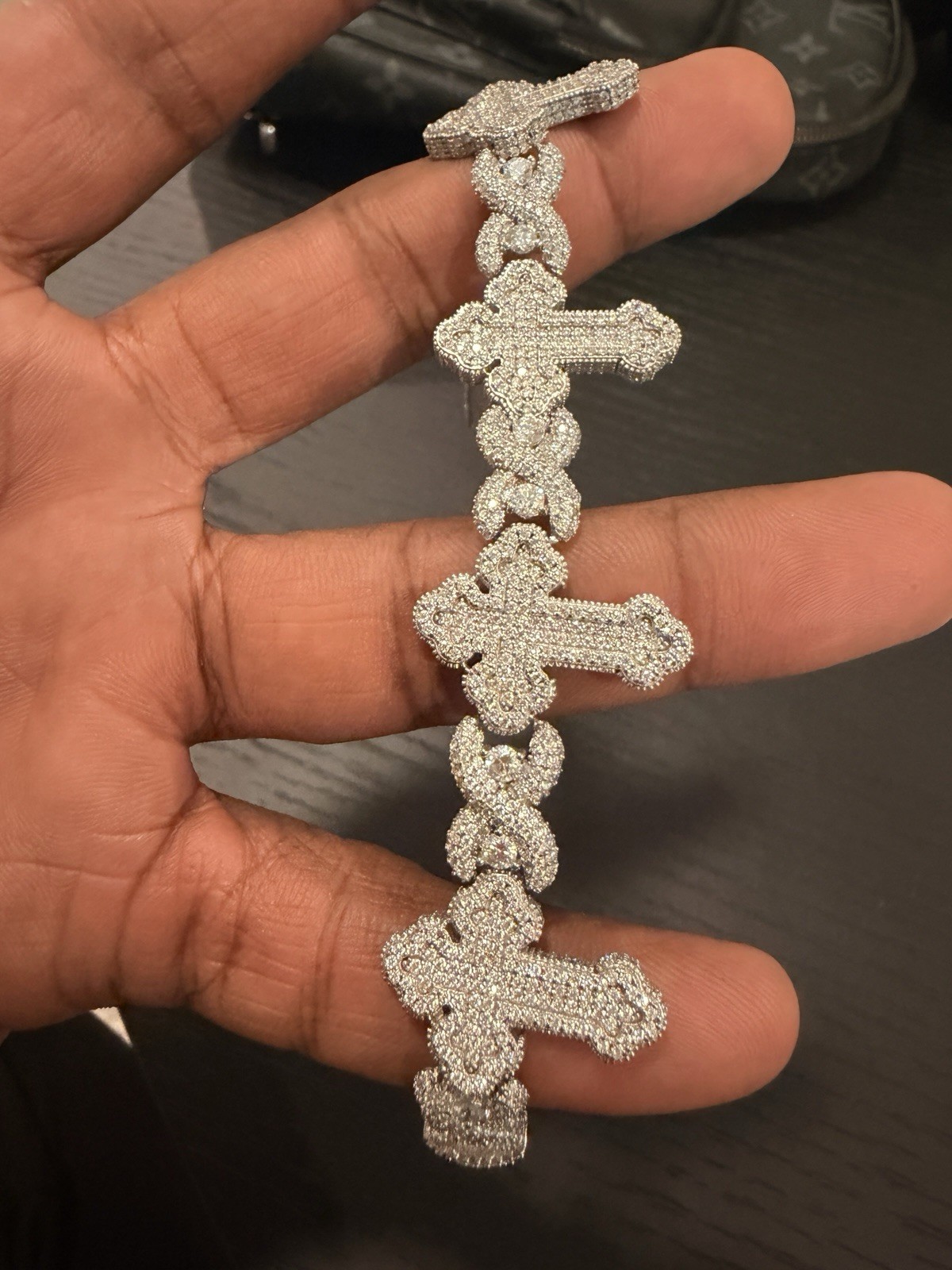 Brazalete el plata 925 pasa el detector de diamantes una pieza hermosa
