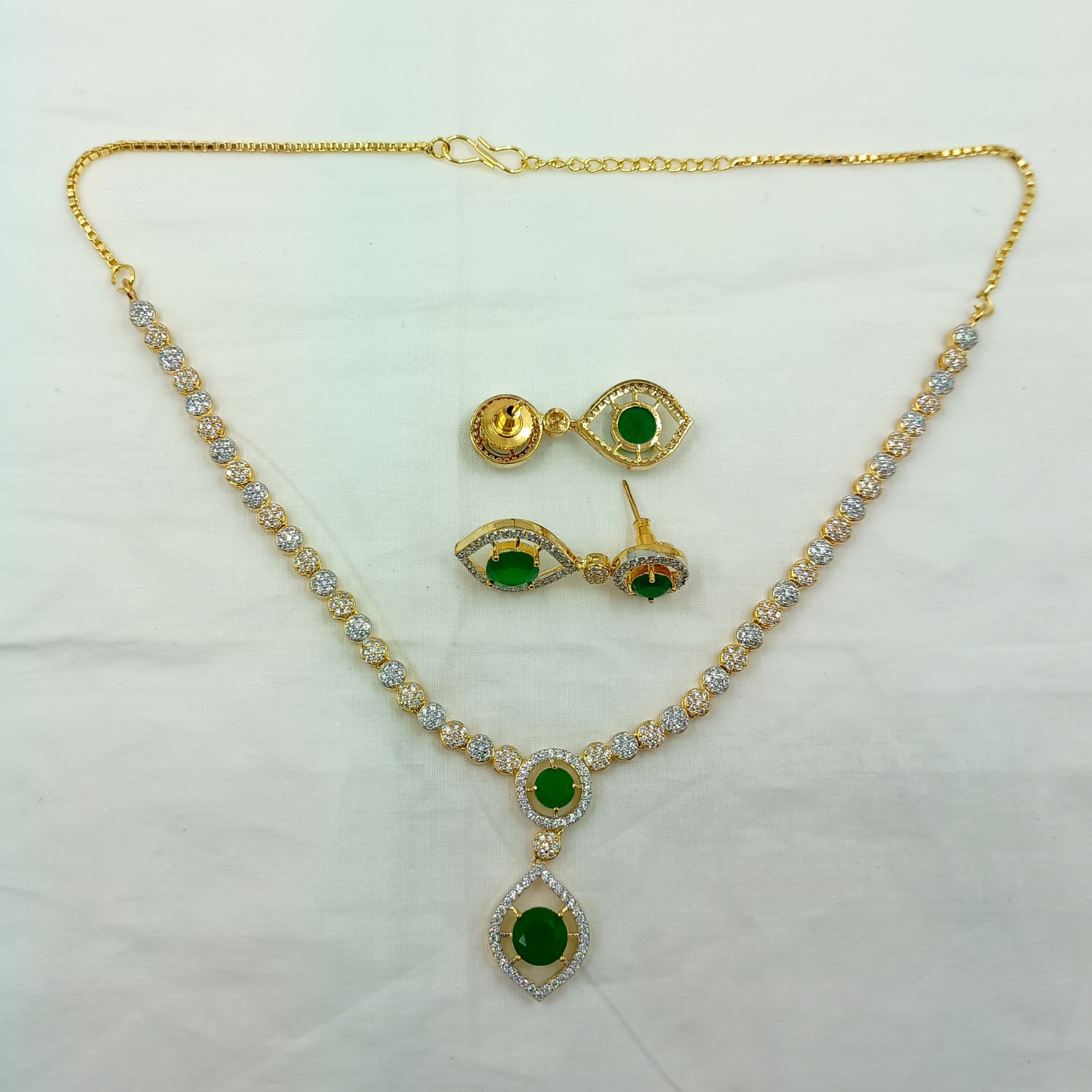 Gold Plated Round Stone Emerald Necklace Set South Indian Bridal Jewelry