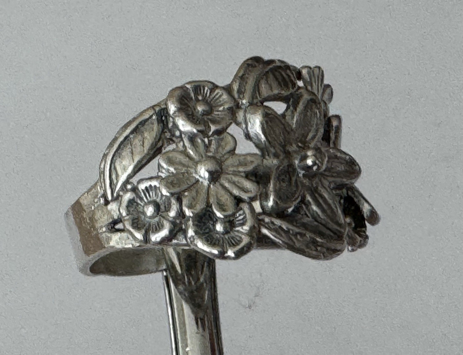 Fantastic Signed PZ Paz Israel Floral Leaf Cluster Sterling Silver Size 6 Ring