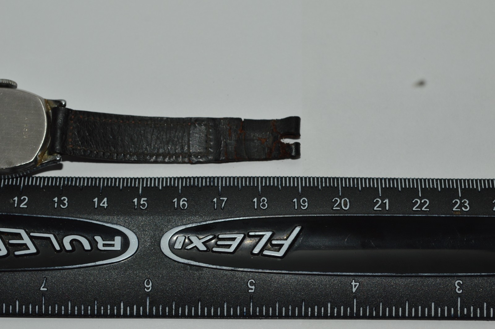 Ingersoll US Time A-4015 Mickey Mouse Watch Wind Up 23mm 1940s Sold As Is Parts