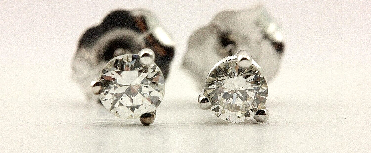 14k white gold natural round diamond stud earrings 0.32ctw G SI1-2 0.62 grams