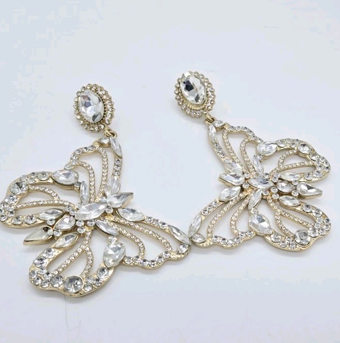 Butterfly Chandelier Earrings Crystal Pierced Gold Tone Dangling Bridal 3.75 in