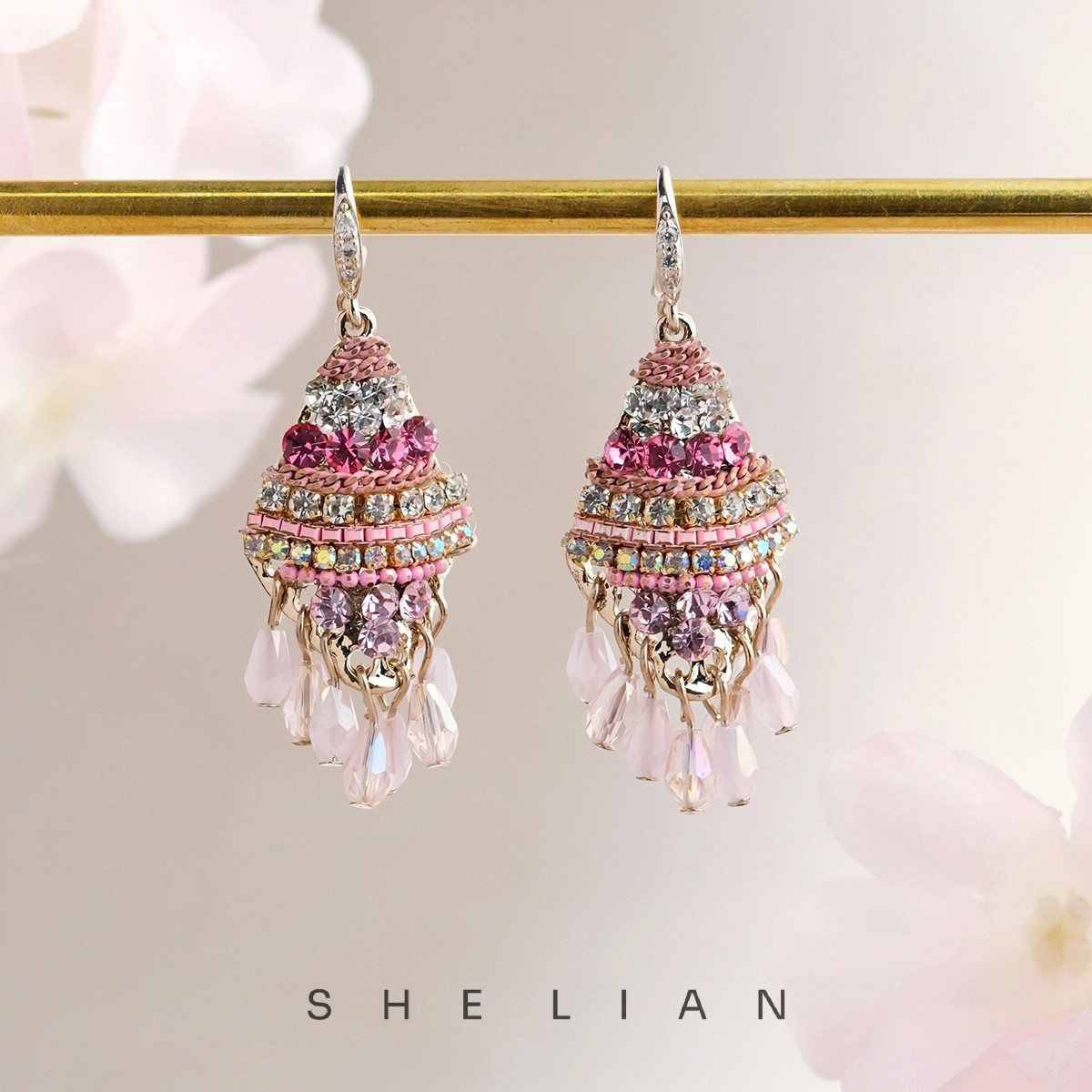 Minority Design Ear Ornaments Woman
