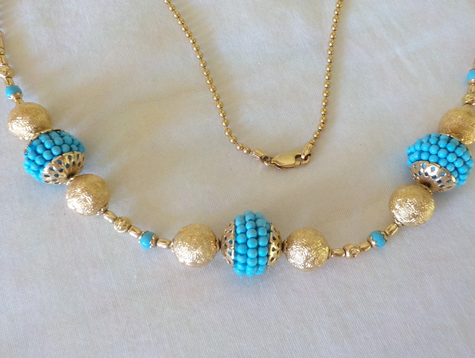 Solid 14K Yellow Gold Beaded Turquoise Diamond Cut Necklace – 18.3 gms, 20.5 in