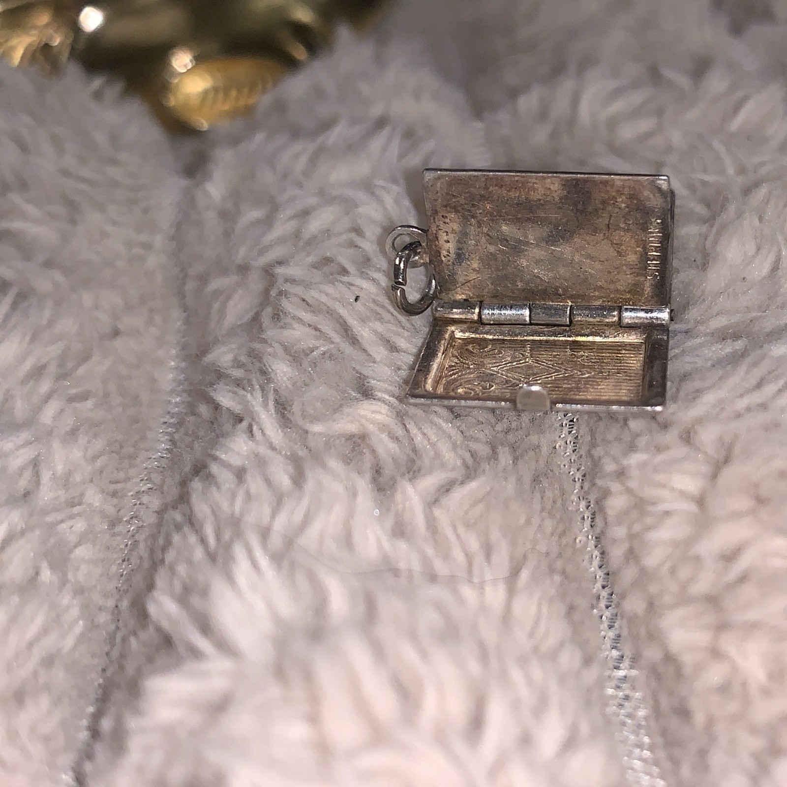 925 Silver Rectangle Book Locket Pendant Charm Hinged No Stone Silver Tone