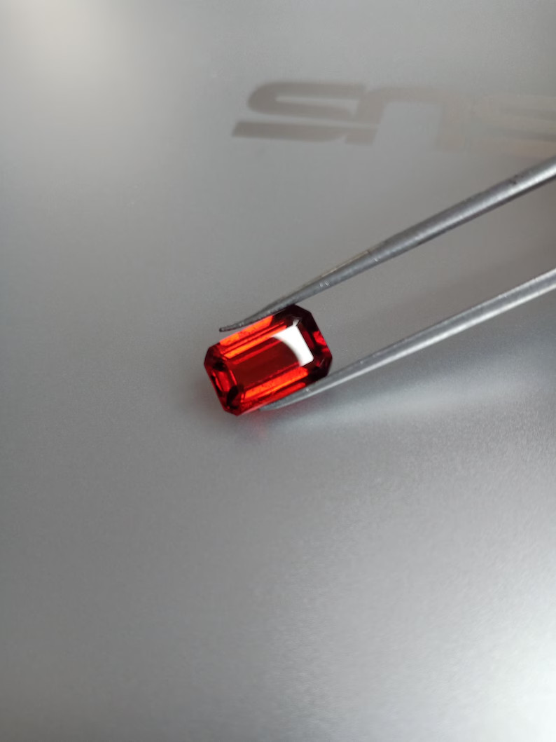 NATURAL Top Quality Hessonite Garnet Eye Clean Earth Mine Gemstone 3.25 Ct
