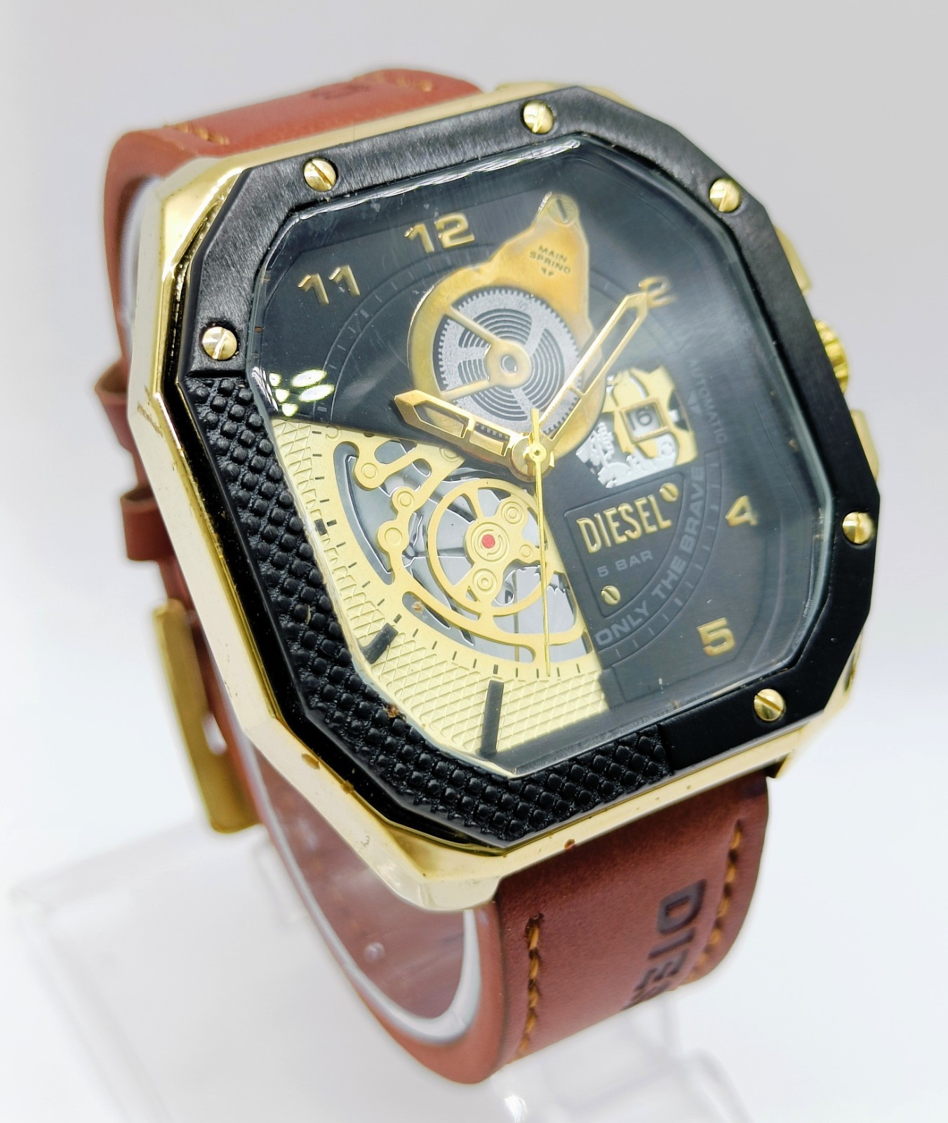 Wonderful Diesel Date Indicator Quartz Analog Men’s Wrist Watch
