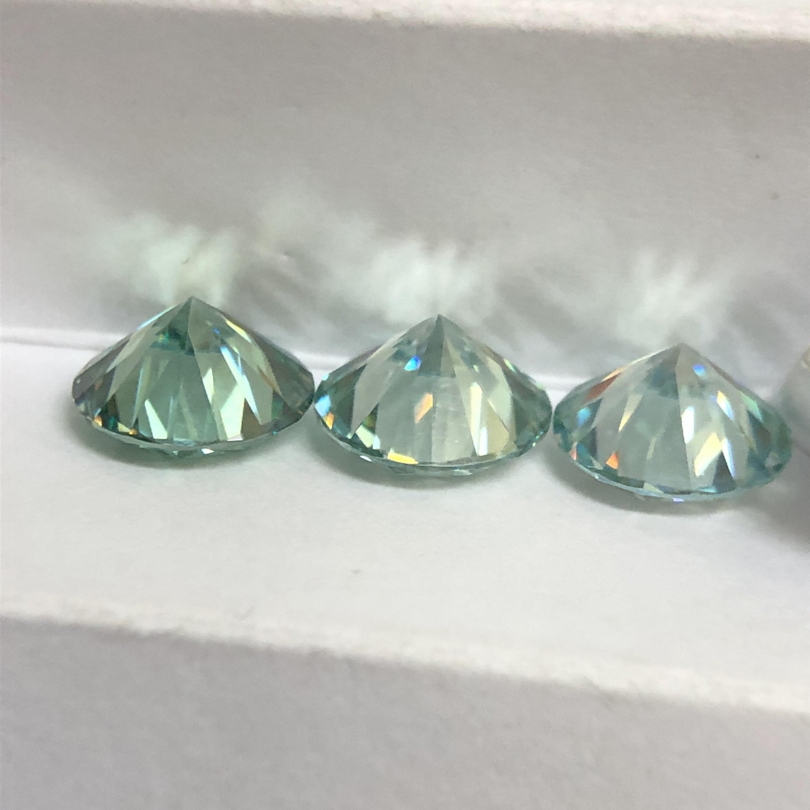 Excellent D Color VVS1 Round Cut Moissanite Loose Gemstones with GRA Certificate