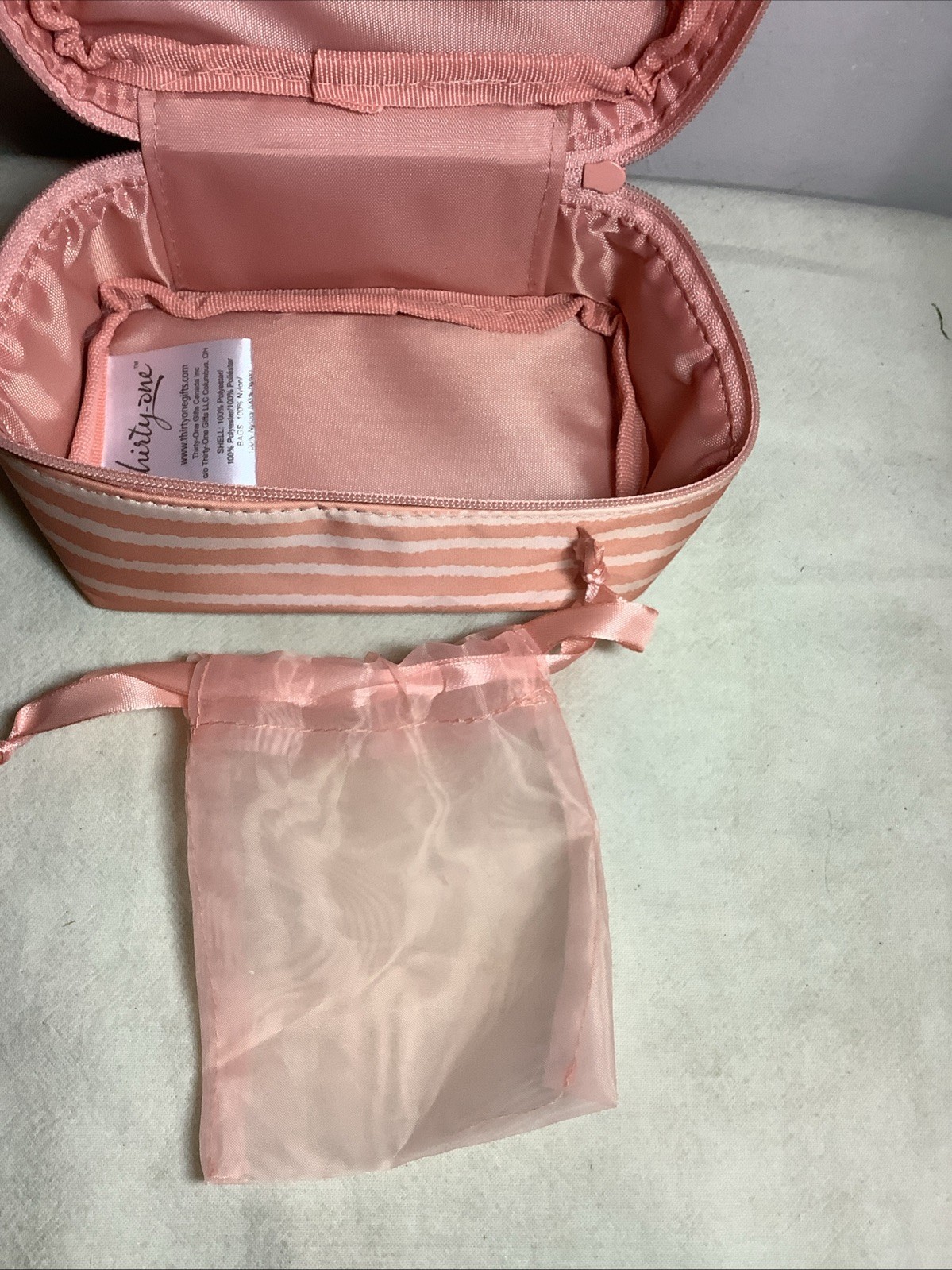 Thirty One Portable/Travel Jewelry Pouch/ Case Peach Stripes EUC
