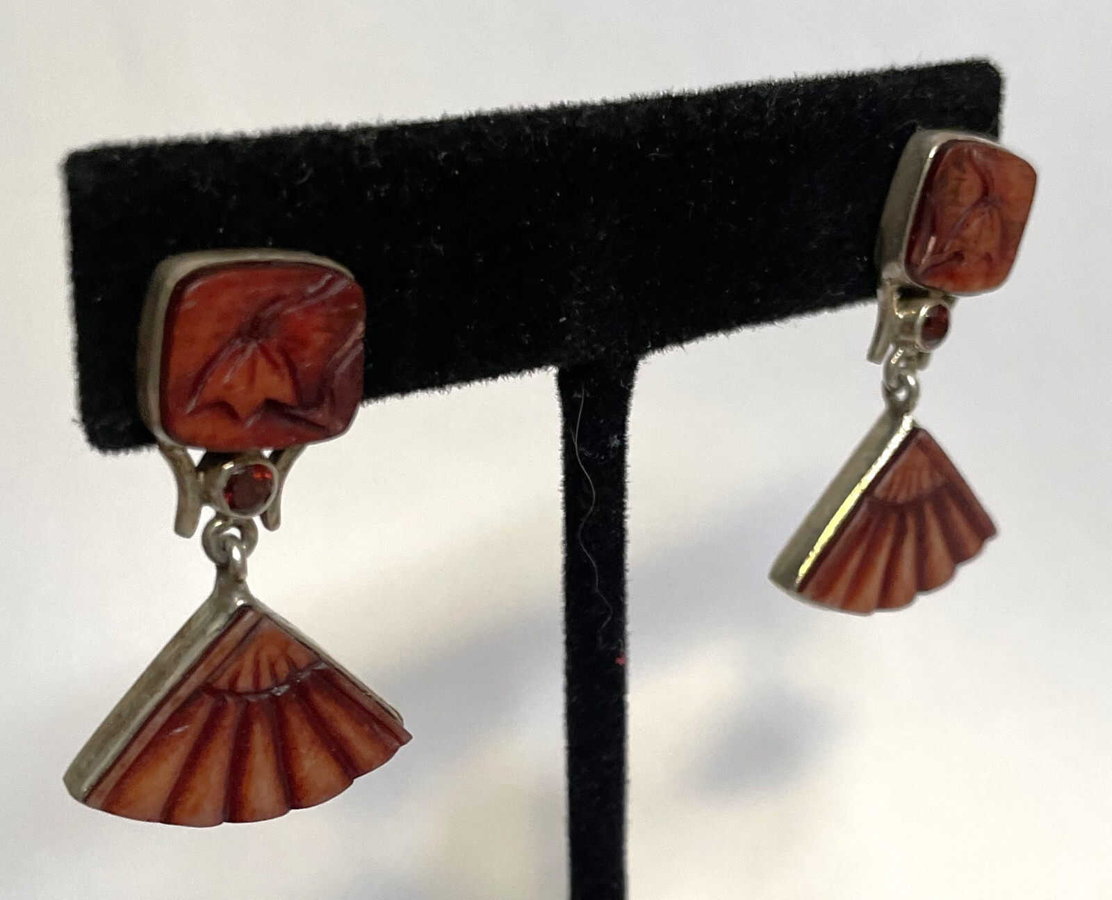 JLR Janice Lee Ripley Carved Cinnabar Garnet Earrings Sterling Flowers Flower