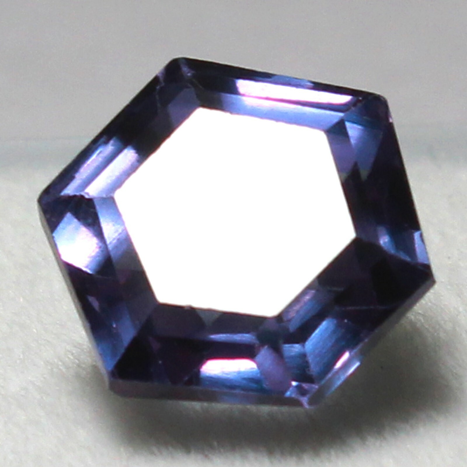 Certified 7.00 Ct Natural Brazil Color Change Alexandrite 10×10 MM Hexagon Gems