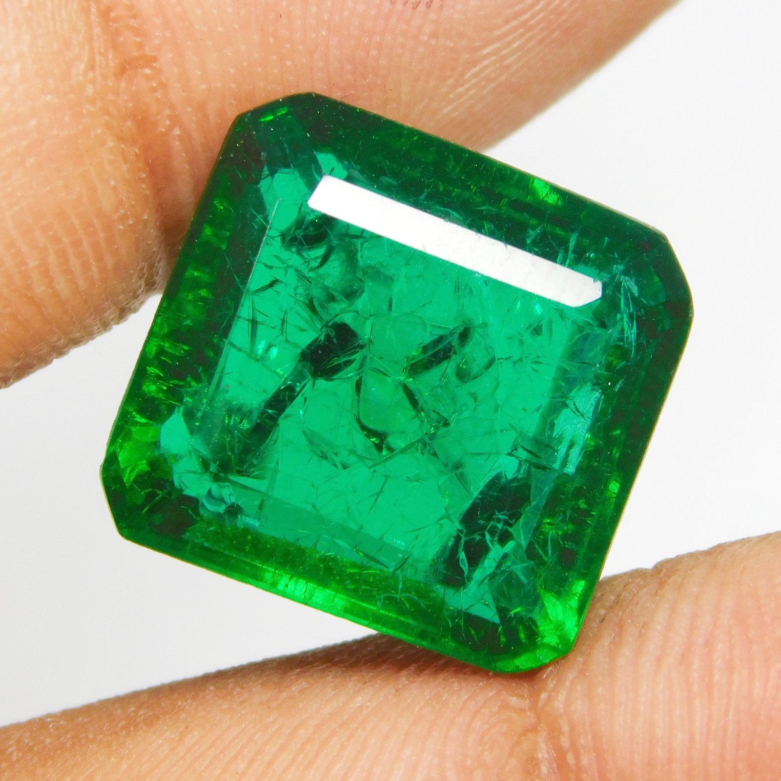 Stunning 11.40 Ct Natural Colombian Green Emerald – “Certified” Loose Gemstone
