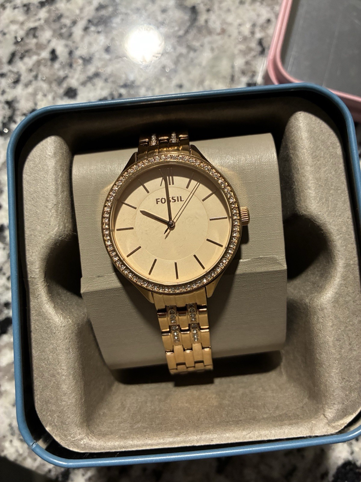 Fossil Women’s Quartz Analog Rose Gold Tone Crystal Bezel Bracelet Watch Box
