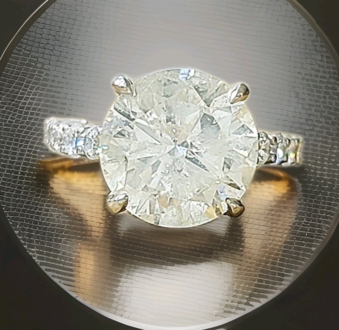 Vintage Platinum Engagement Ring 9.65CT. Natural Diamond Round Shape AGI Cert