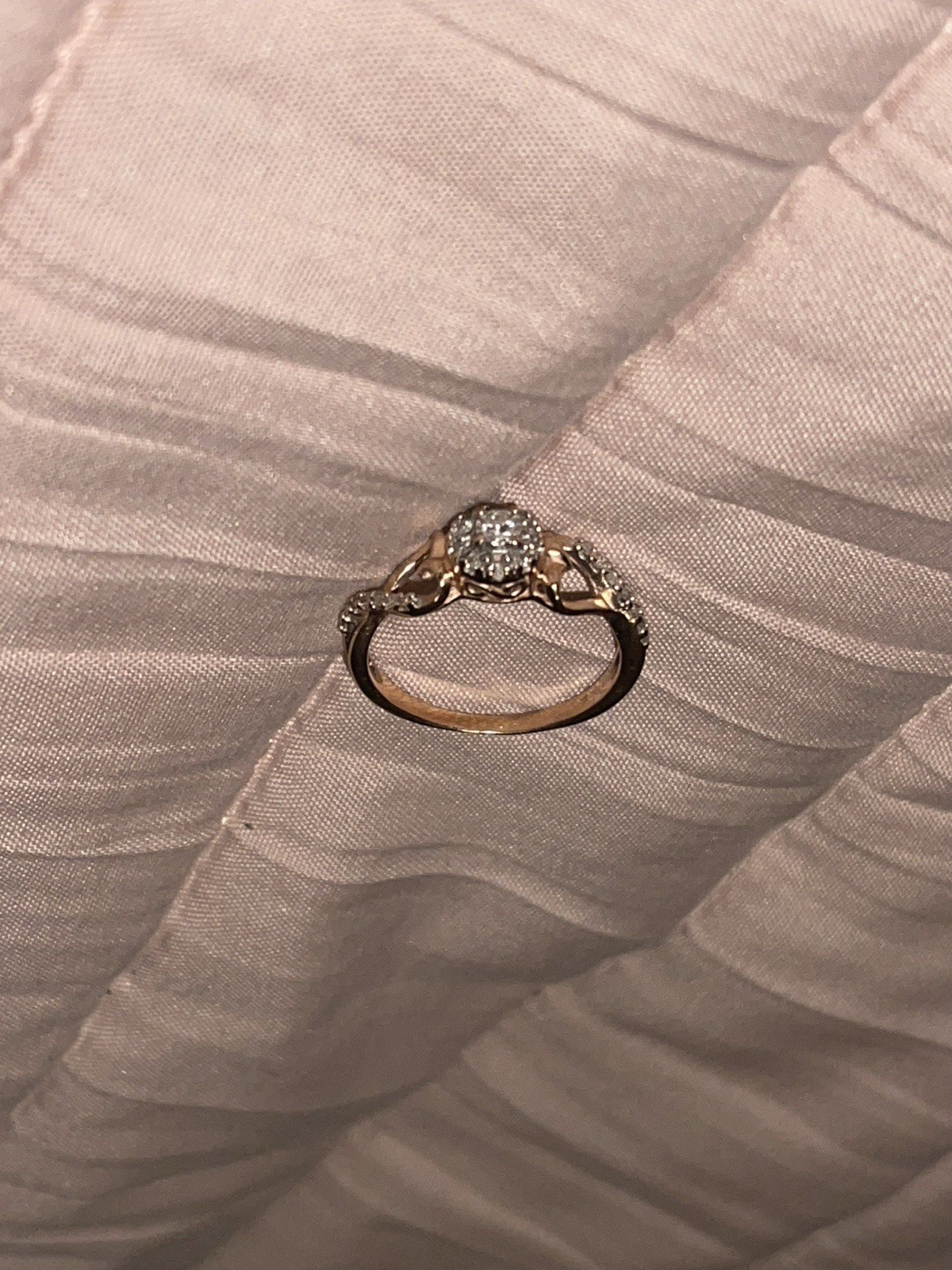 Kay Jewelers Diamond Halo Promise Ring 1/6 ctw 10K Rose Gold Size 6