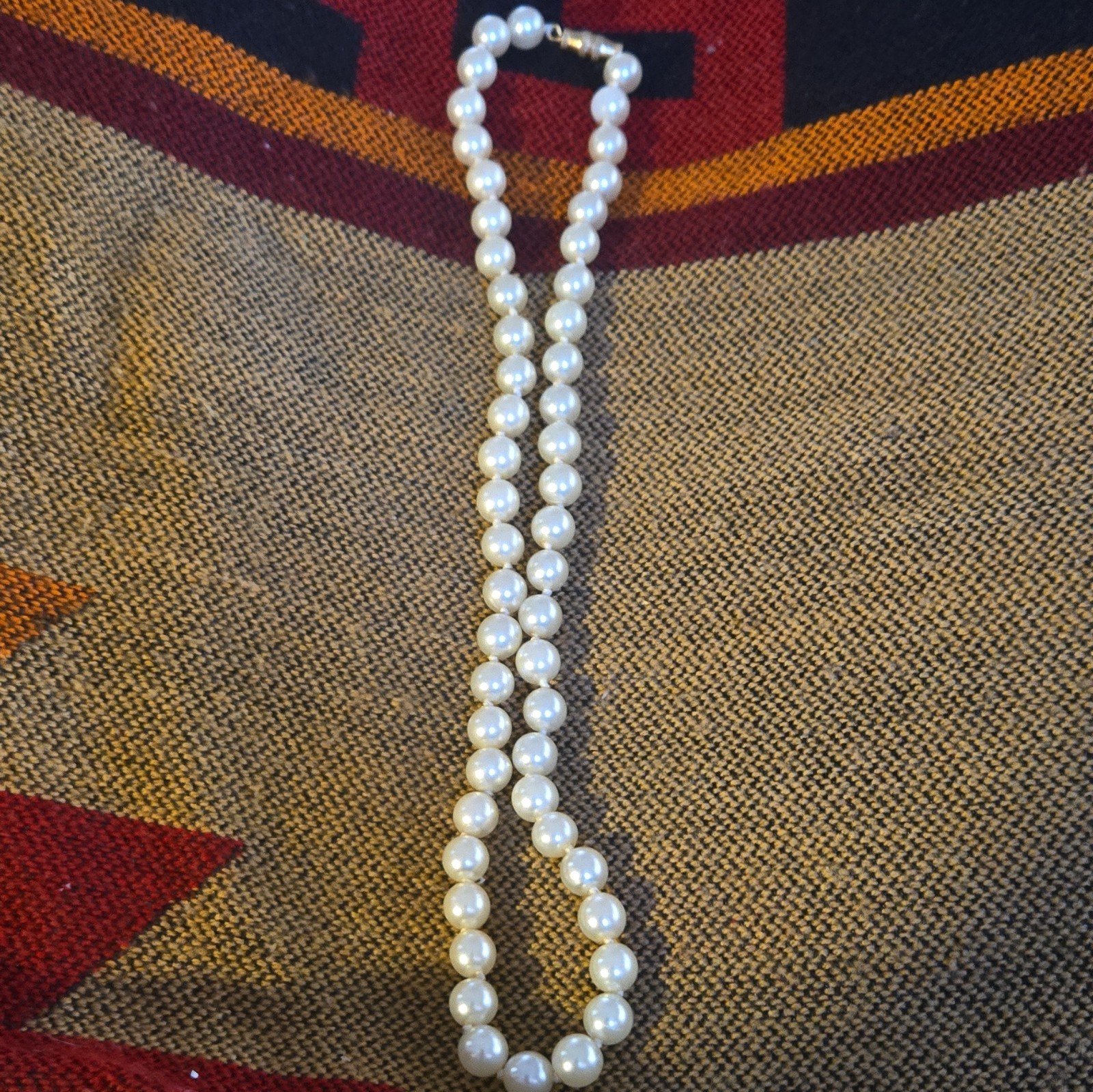 White Faux Pearl Beaded Strand Necklace Gold Tone Barrel Clasp