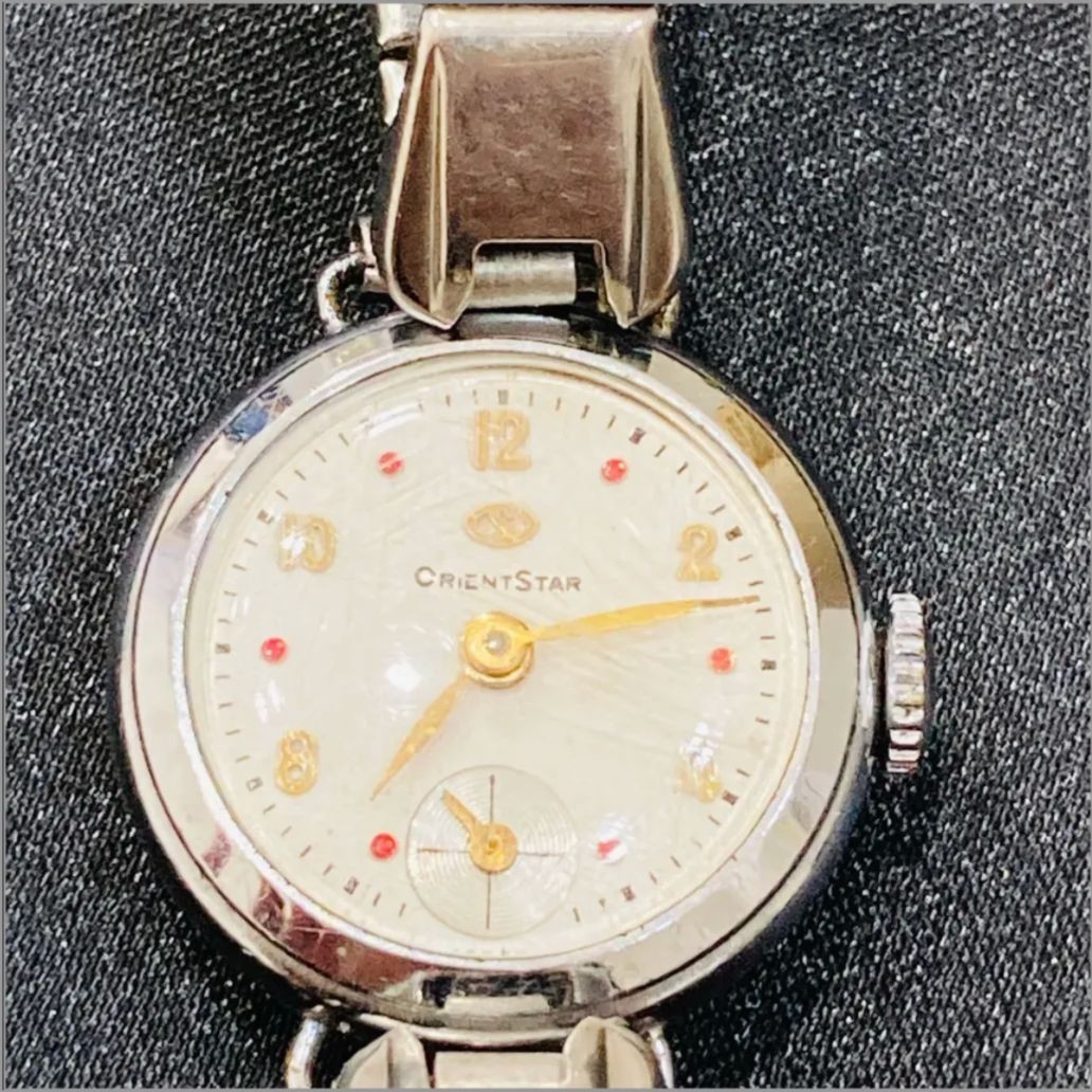 A Working Item ORIENT STAR Hand Wound 60s 8001 Small Second Antique Women’s Watc