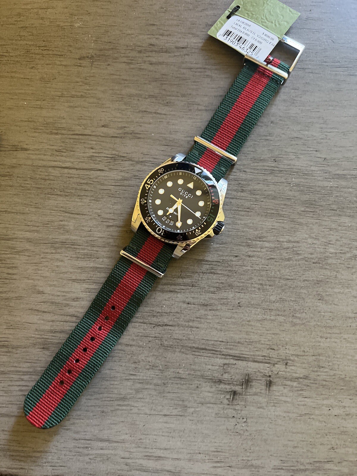 Gucci Dive Men’s Watch – YA136206