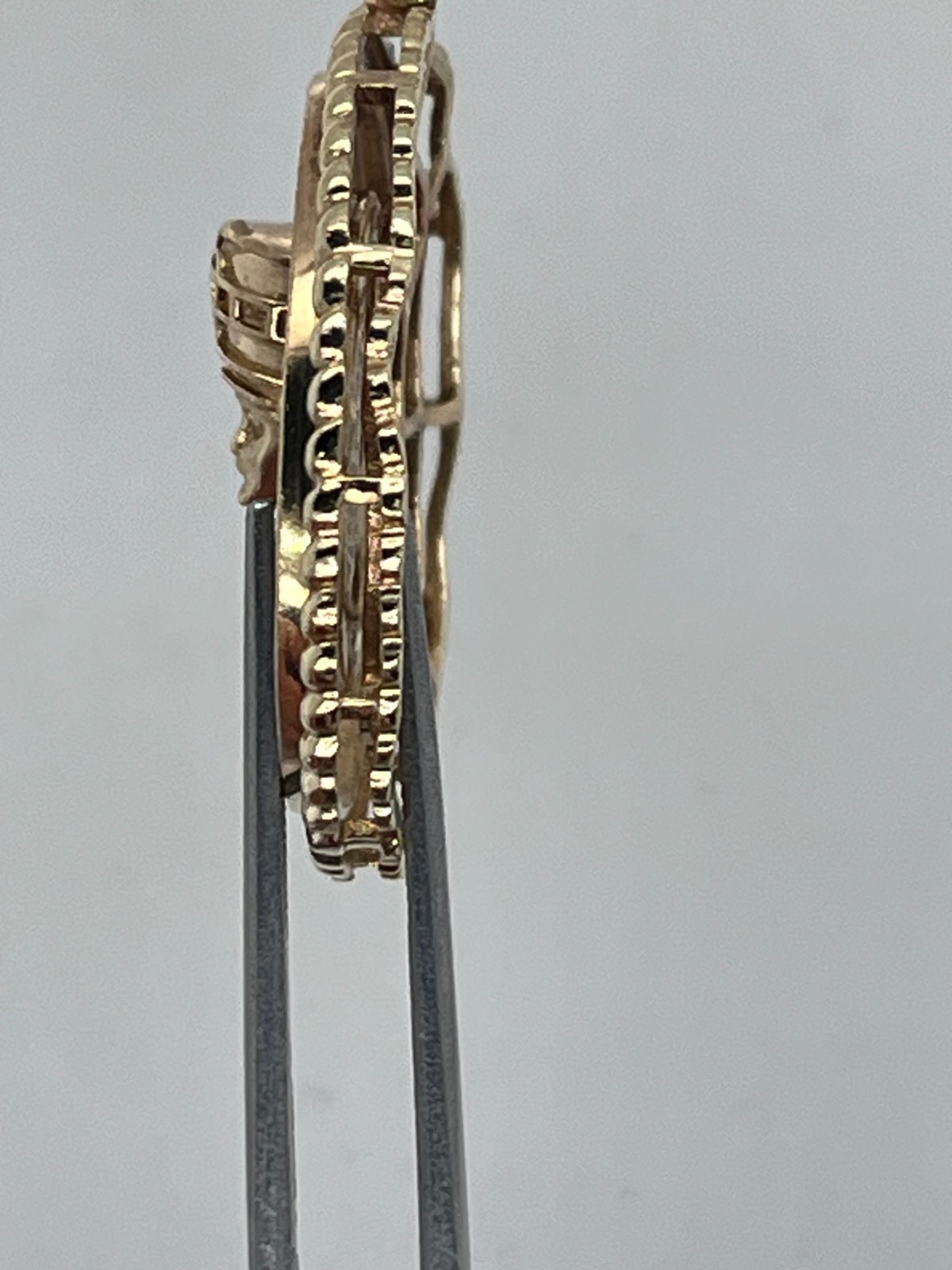 Gents 10KT Yellow Gold Round 30mm Approx 1.25ctw Diamond Pendant 9.3gr