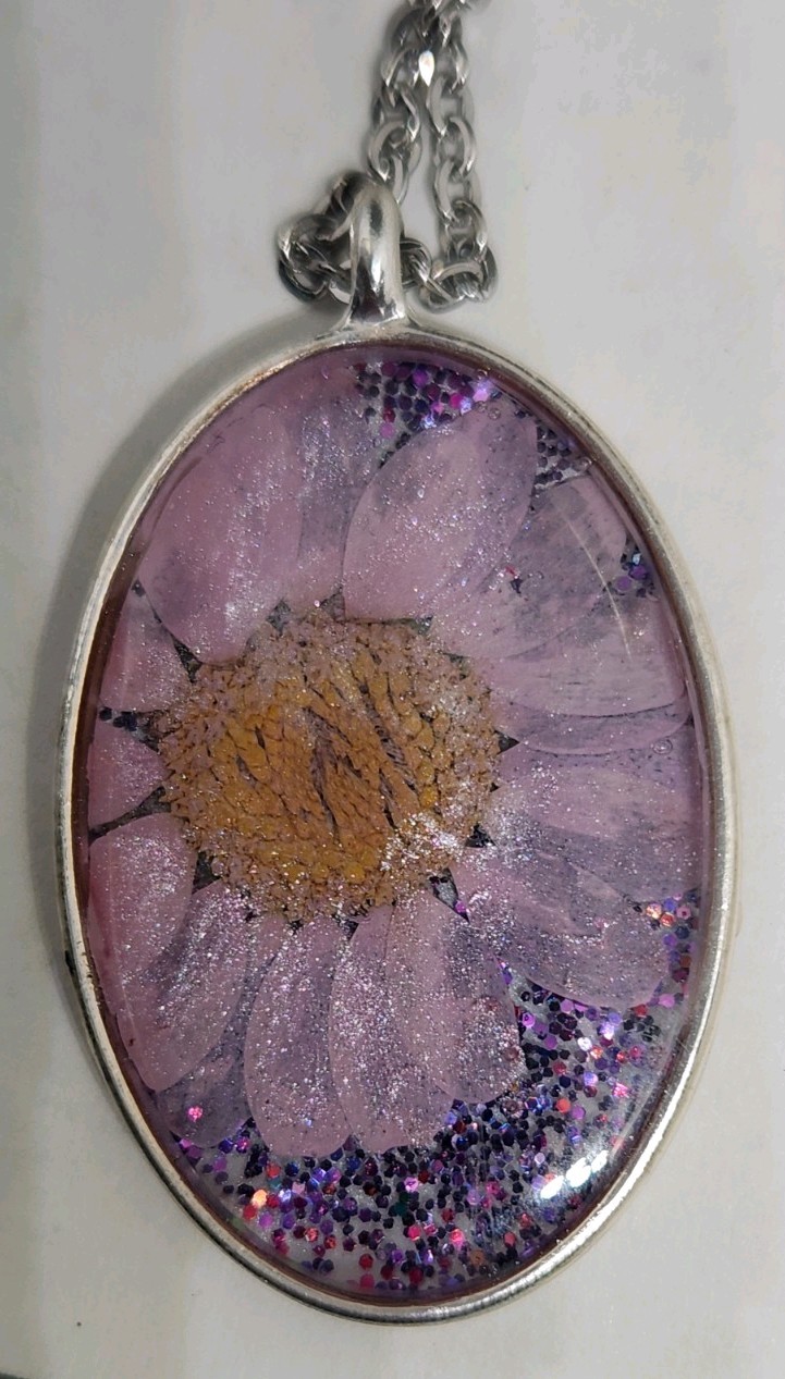 Handmade Resin Necklace – Stainless Steel Chain – Real Pressed Flower