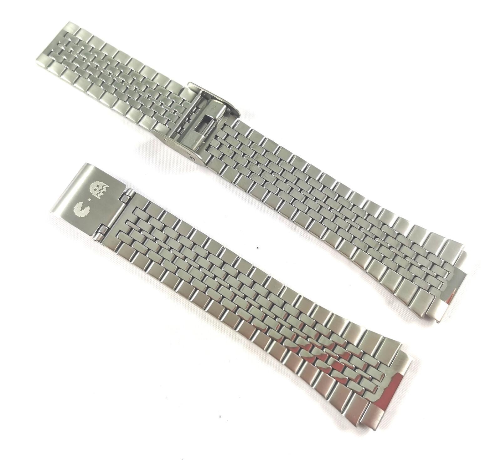 Timex Replacement Strap TW2U31900 T80 X Pac Man – Stainless Steel – 18mm