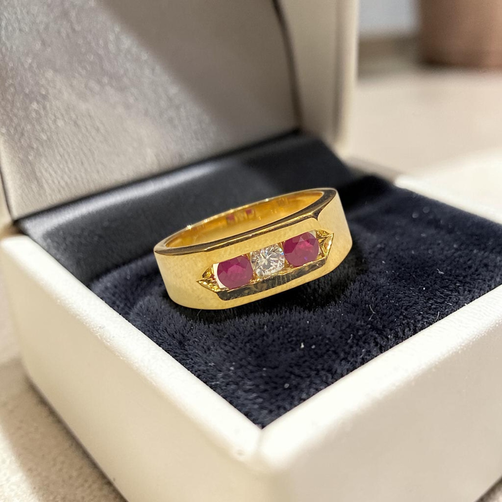 0.70 Cts Round Brilliant F/VS1 Diamonds Channel Set Ruby Men’s Ring In 18K Gold