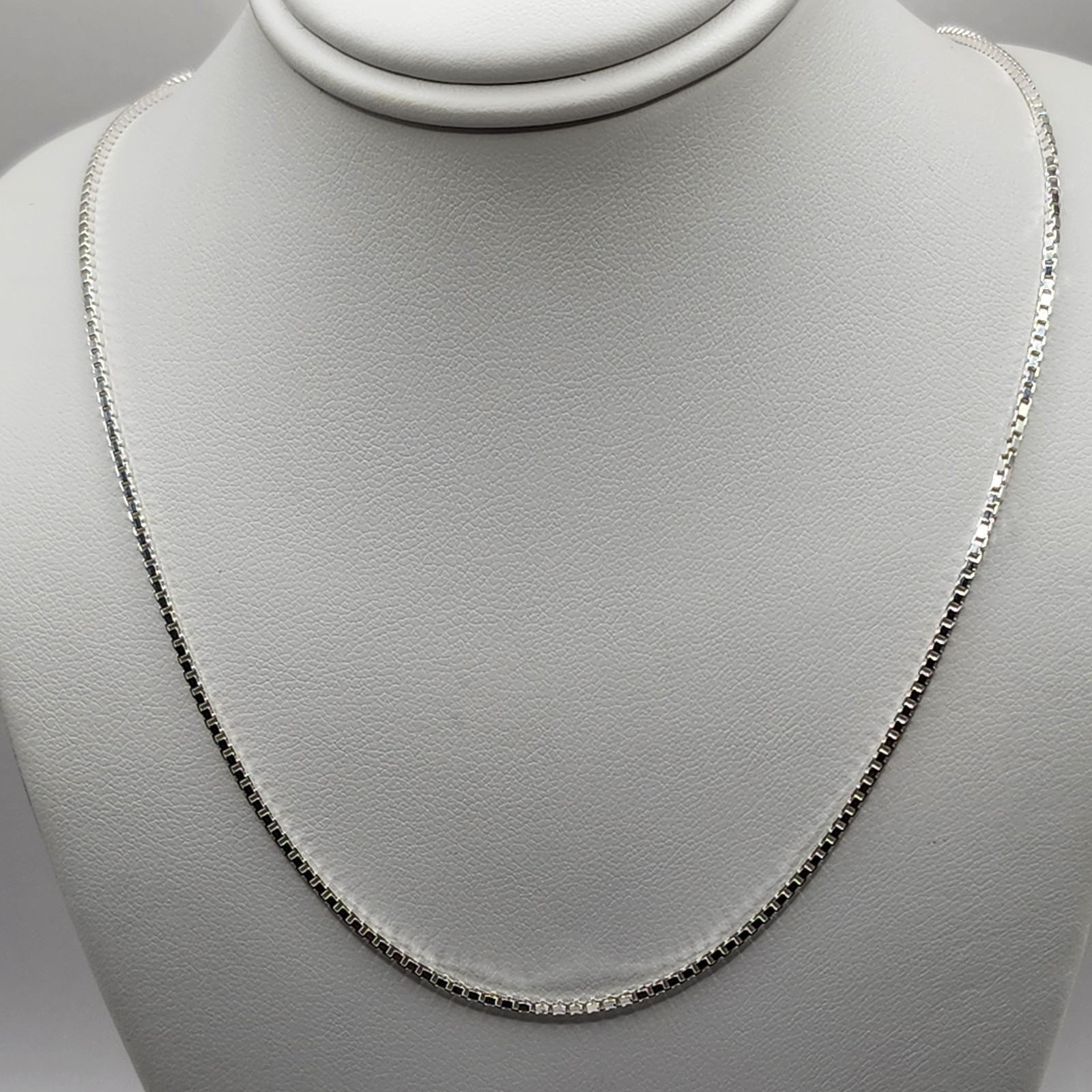 925 NEW Italian Sterling Silver Box Chain 18″ 1mm Width