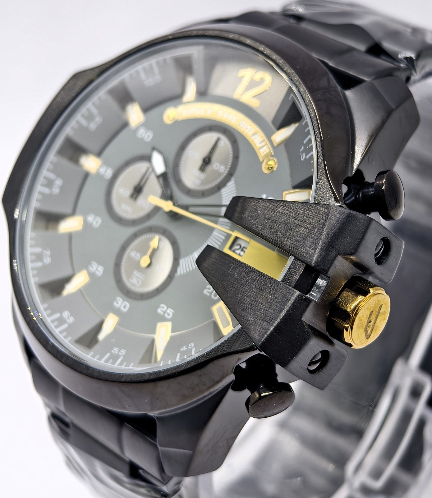 Awesome Diesel 10 Bar ”ONLY THE BRAVE” Chronograph Quartz Men’s Wrist Watch
