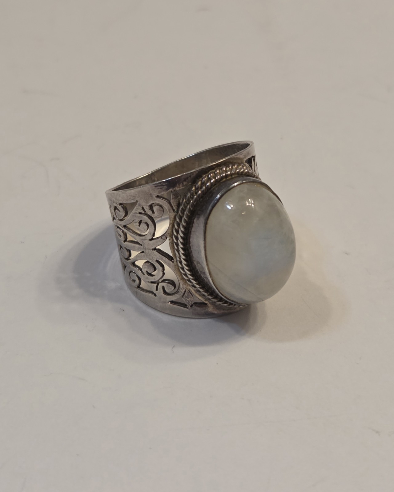 Large Domed Moonstone Sterling Silver Ornate Ring Size 9 B-M 925