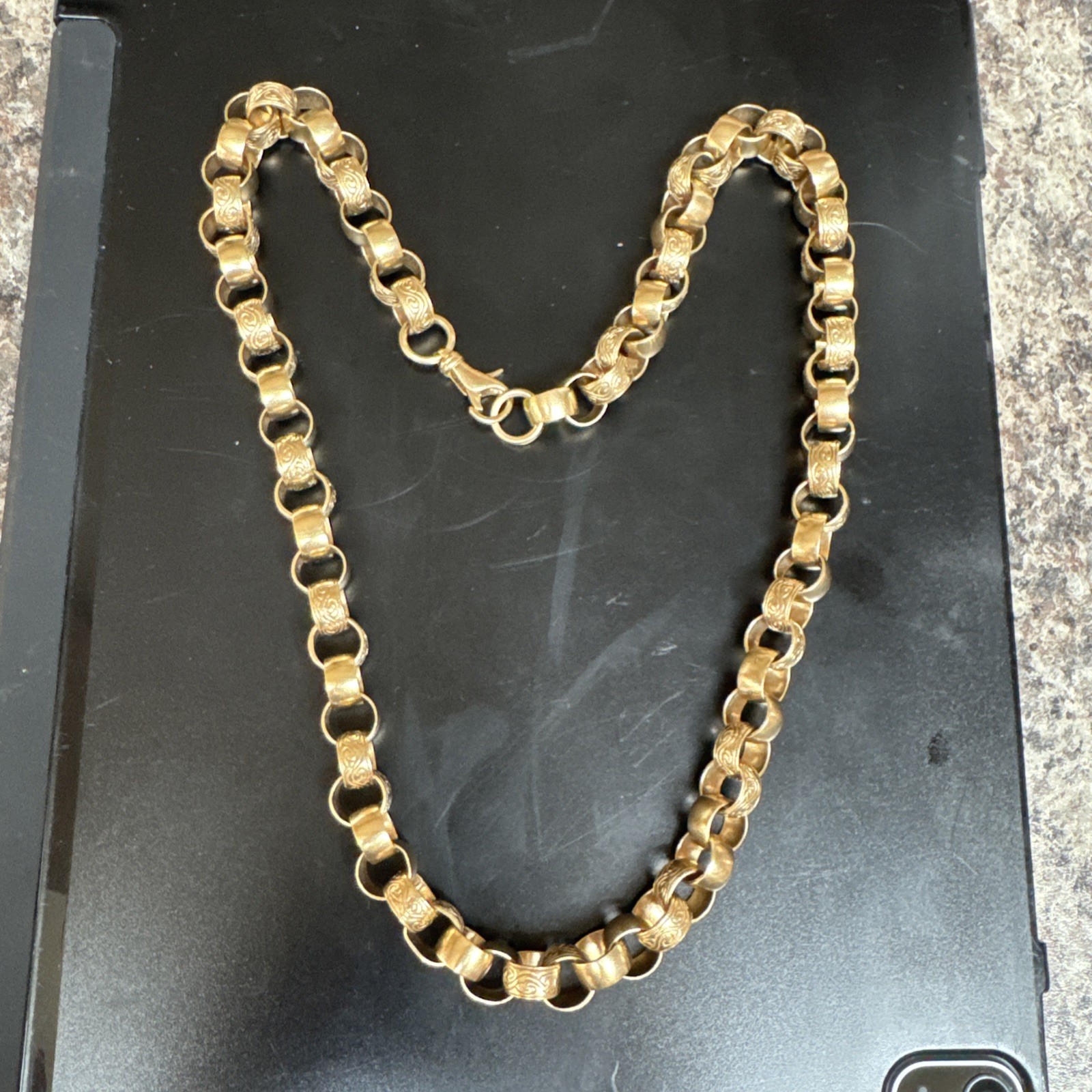 9ct solid gold patterned belcher chain 103g