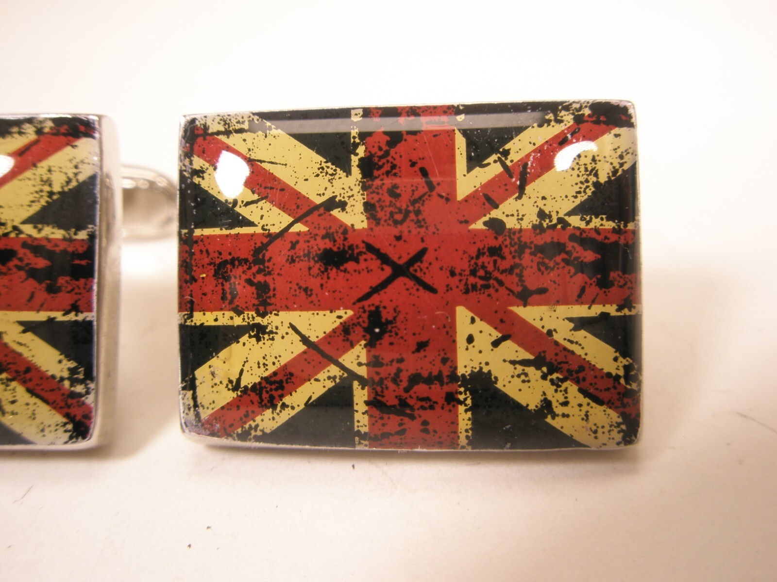 Flag of United Kingdom Distressed Union Jack Vintage BEN SHERMAN Cuff Links